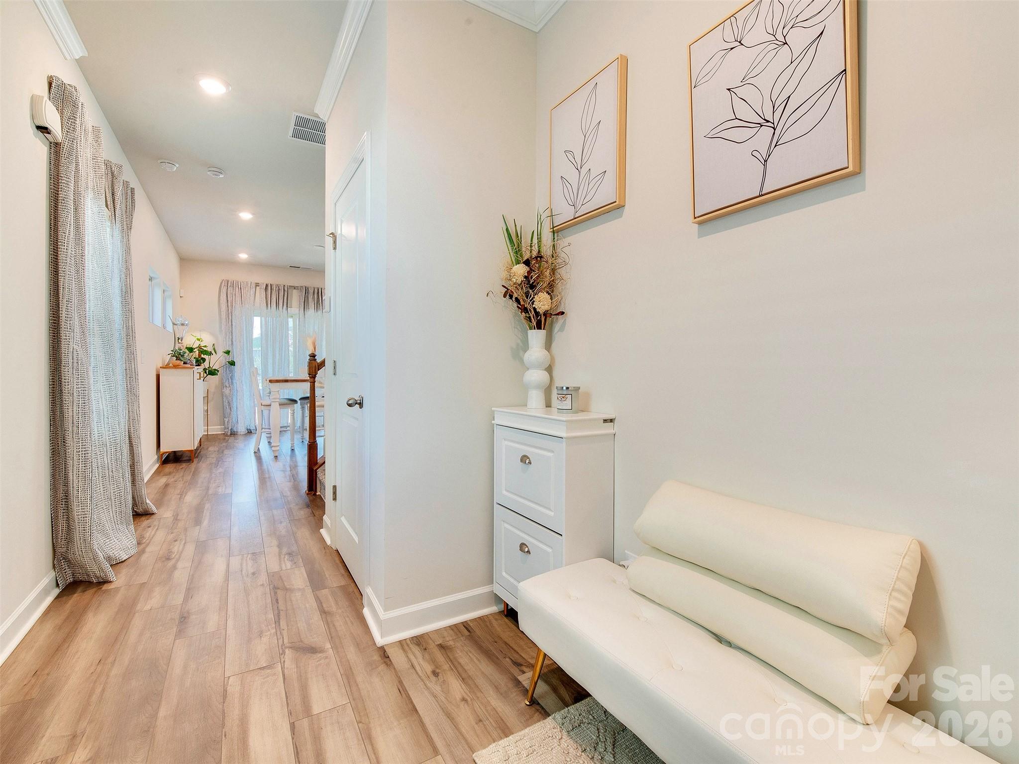 4009 Woodland View Drive — Charlotte