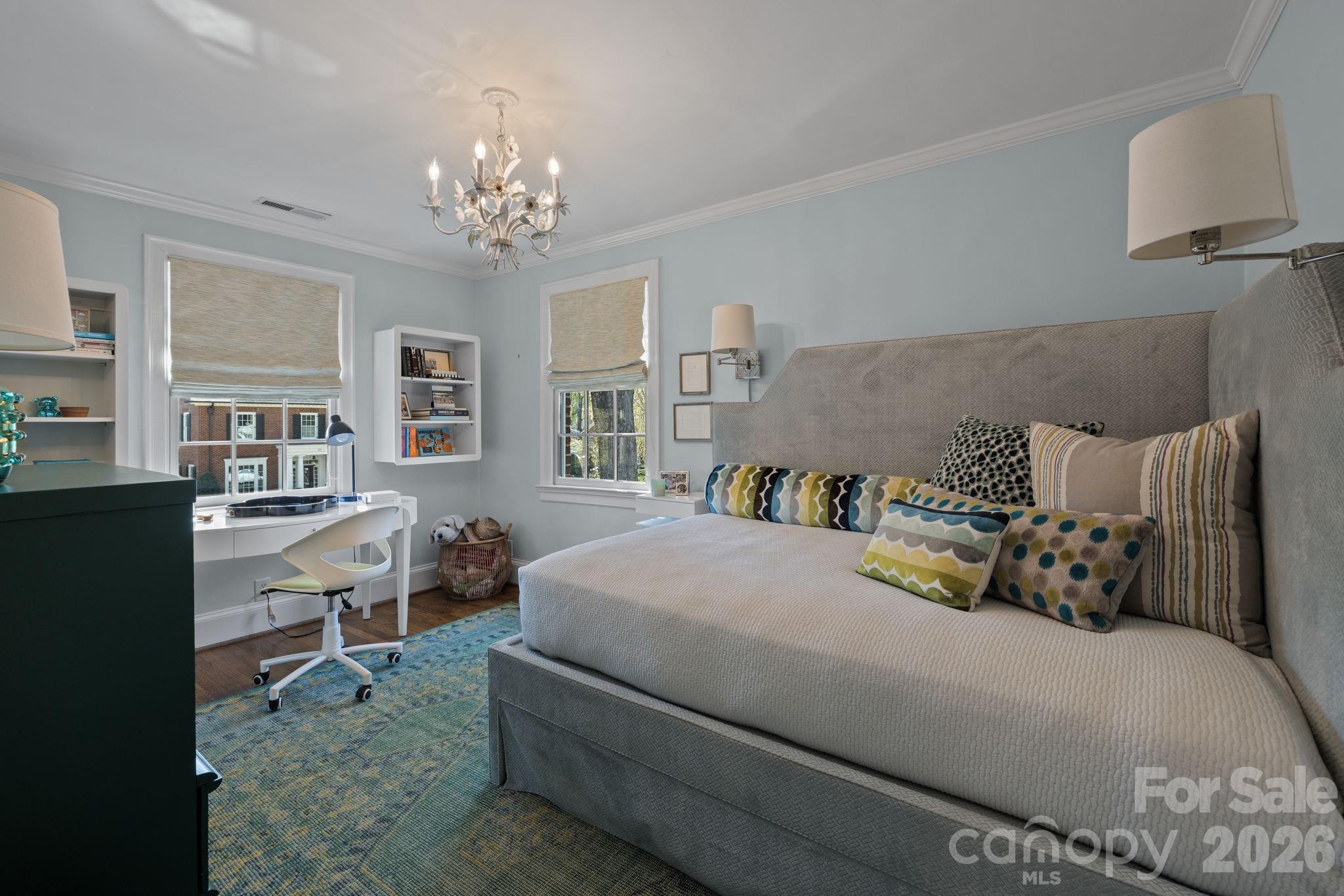 312 Ridgewood Avenue — Charlotte
