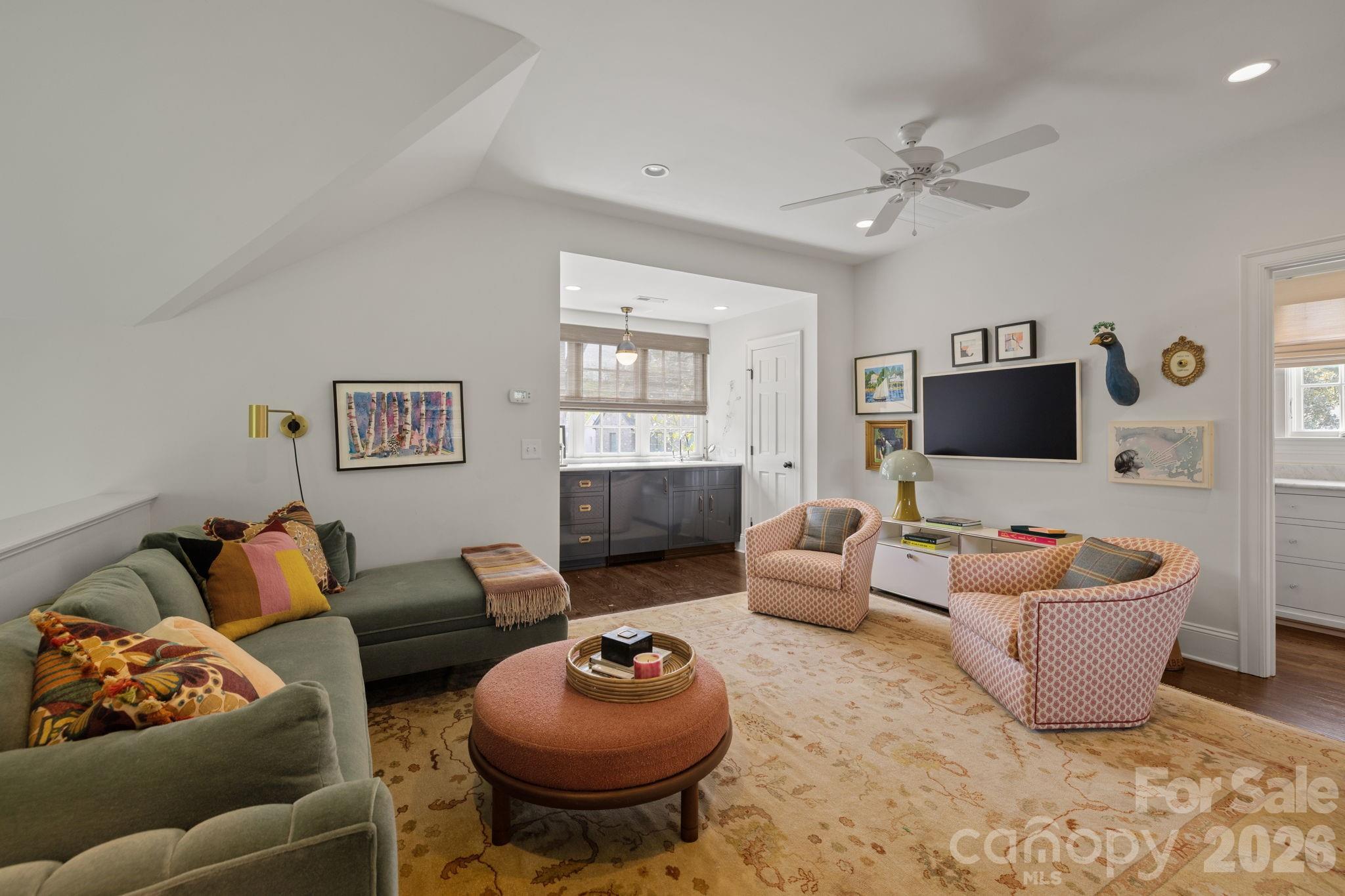 312 Ridgewood Avenue — Charlotte