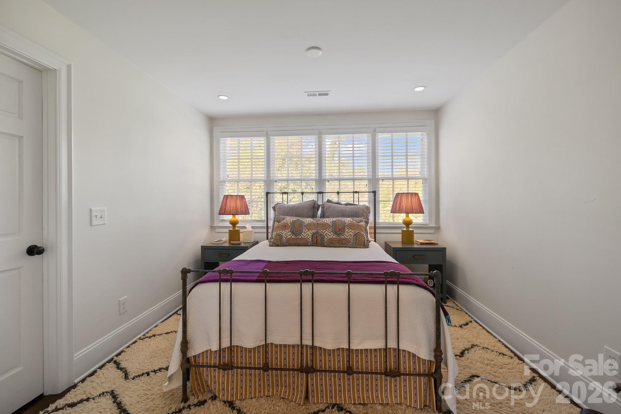 312 Ridgewood Avenue — Charlotte