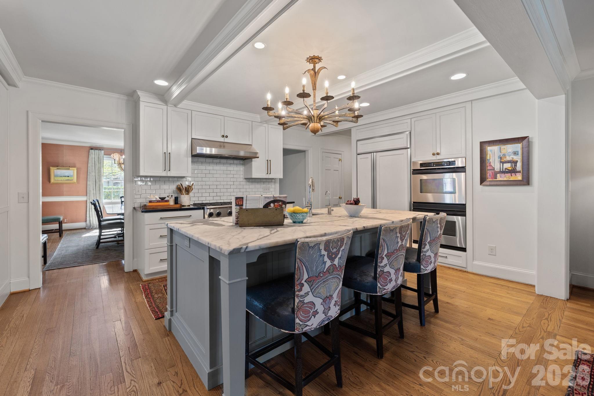 312 Ridgewood Avenue — Charlotte