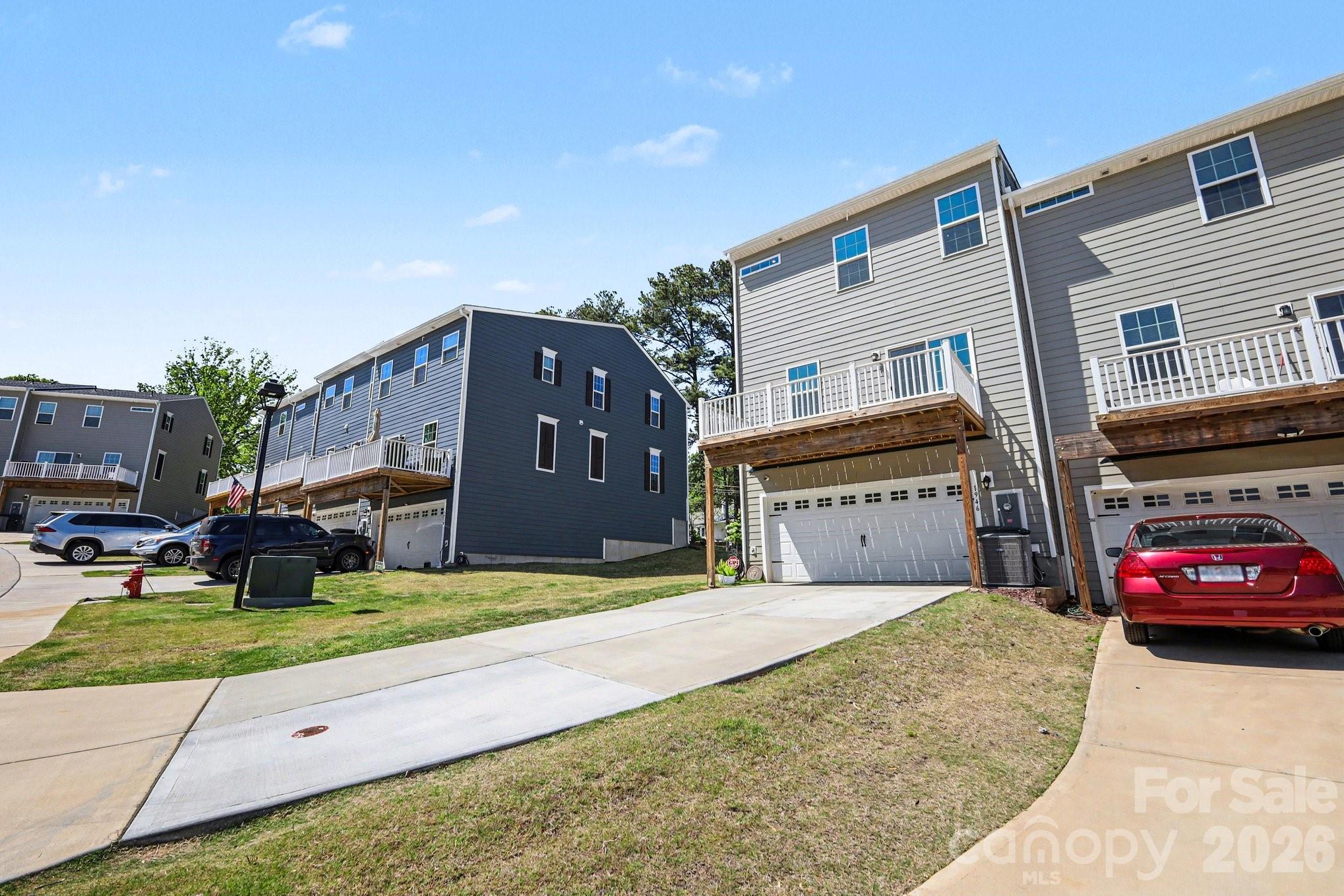 1946 Tupelo Grove Lane — Gastonia