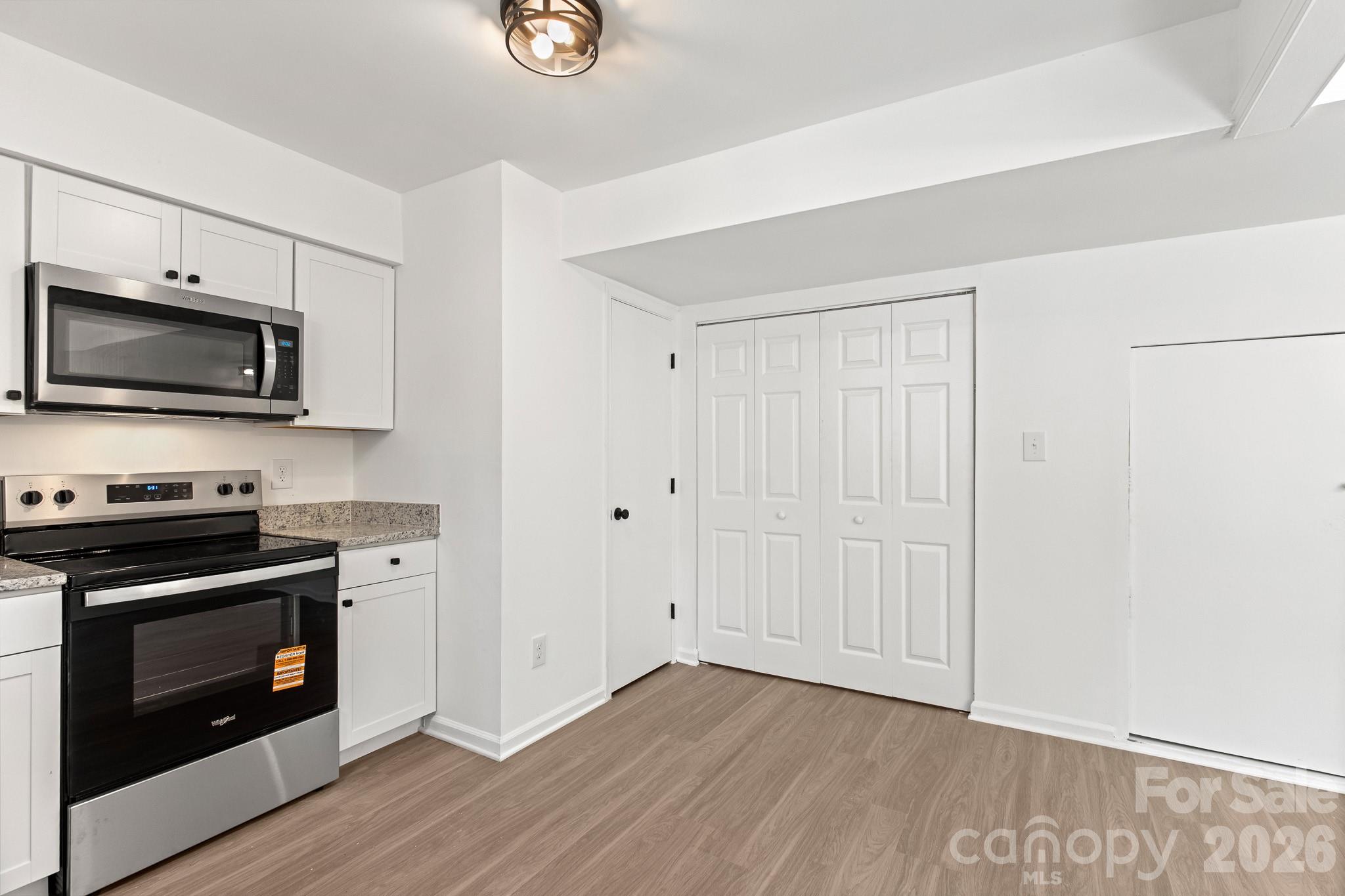 8517 Castle Pine Court — Charlotte