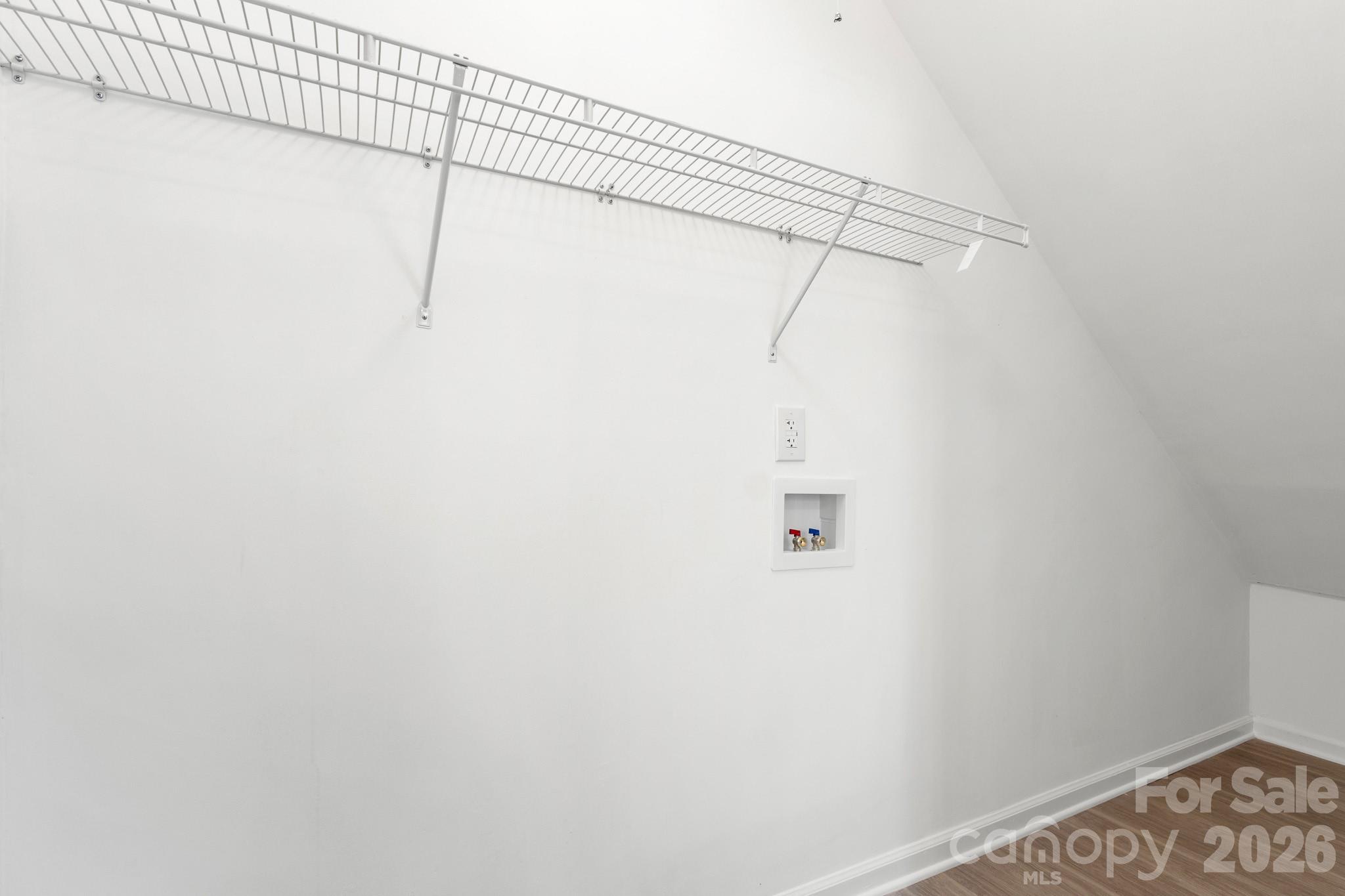 8517 Castle Pine Court — Charlotte