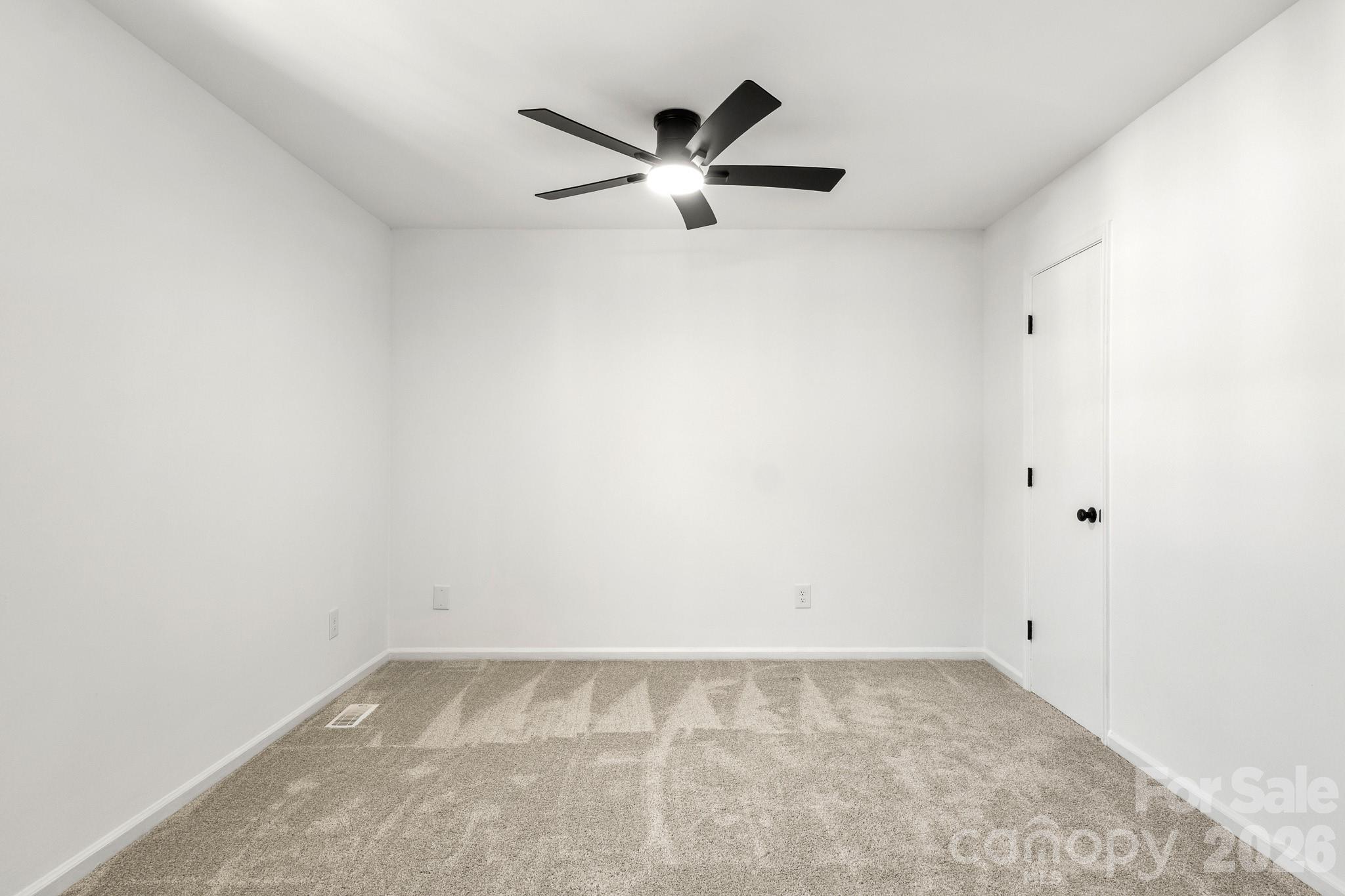 8517 Castle Pine Court — Charlotte