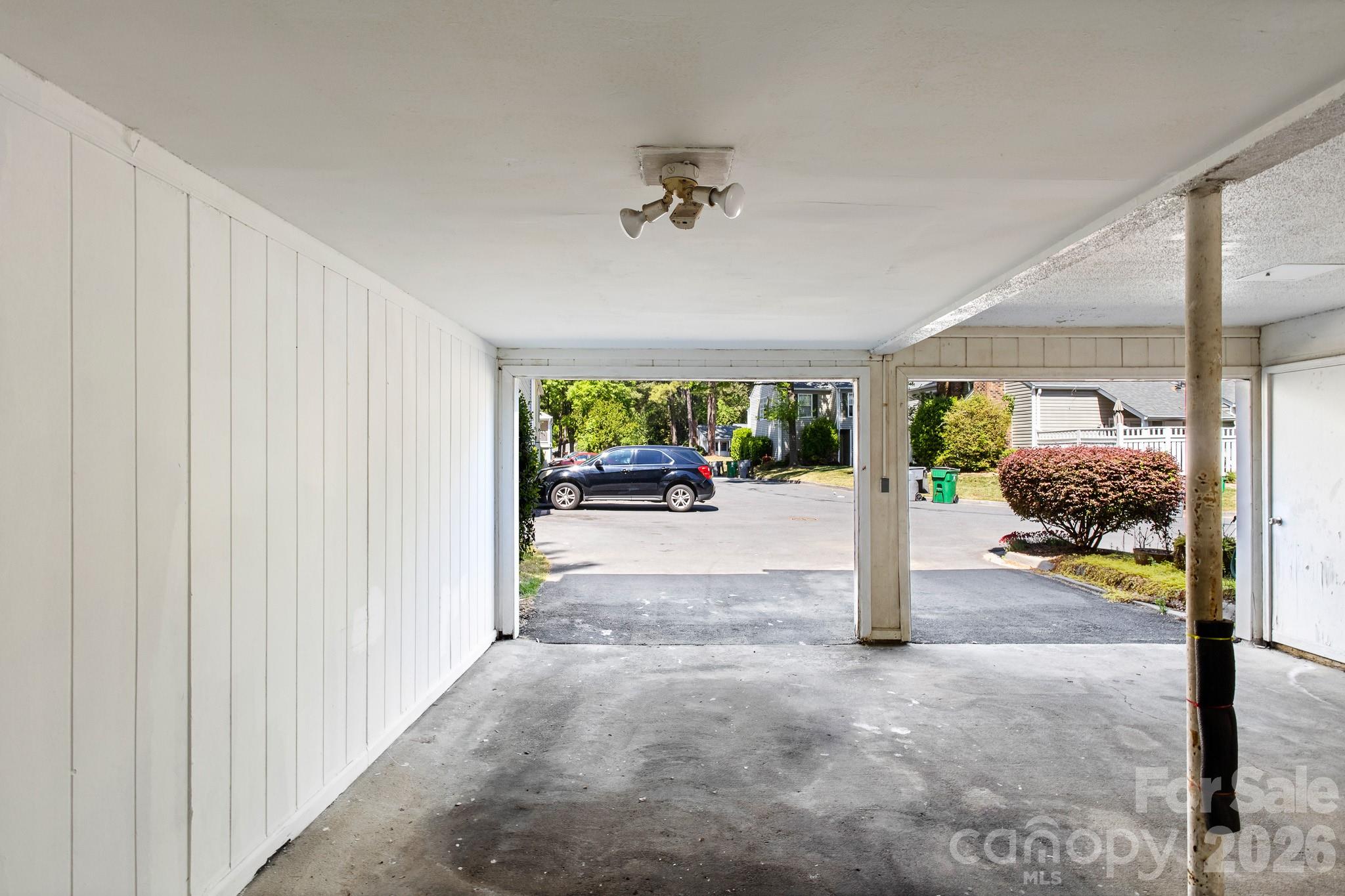 8517 Castle Pine Court — Charlotte