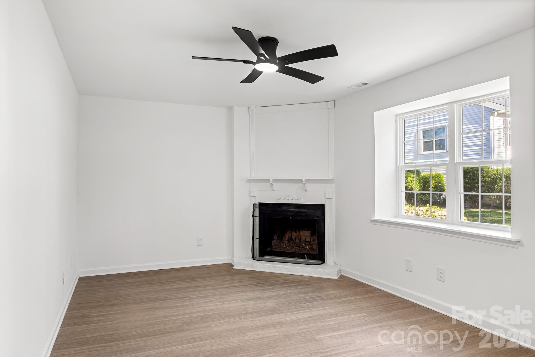 8517 Castle Pine Court — Charlotte