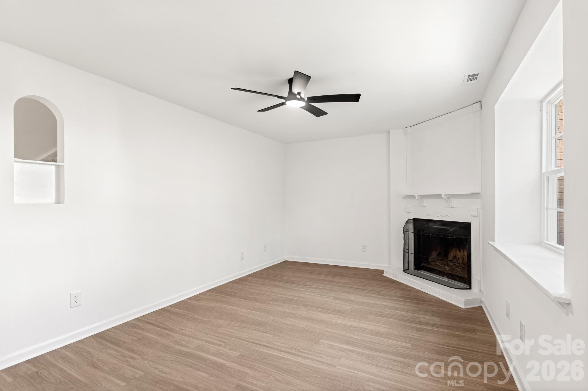 8517 Castle Pine Court — Charlotte