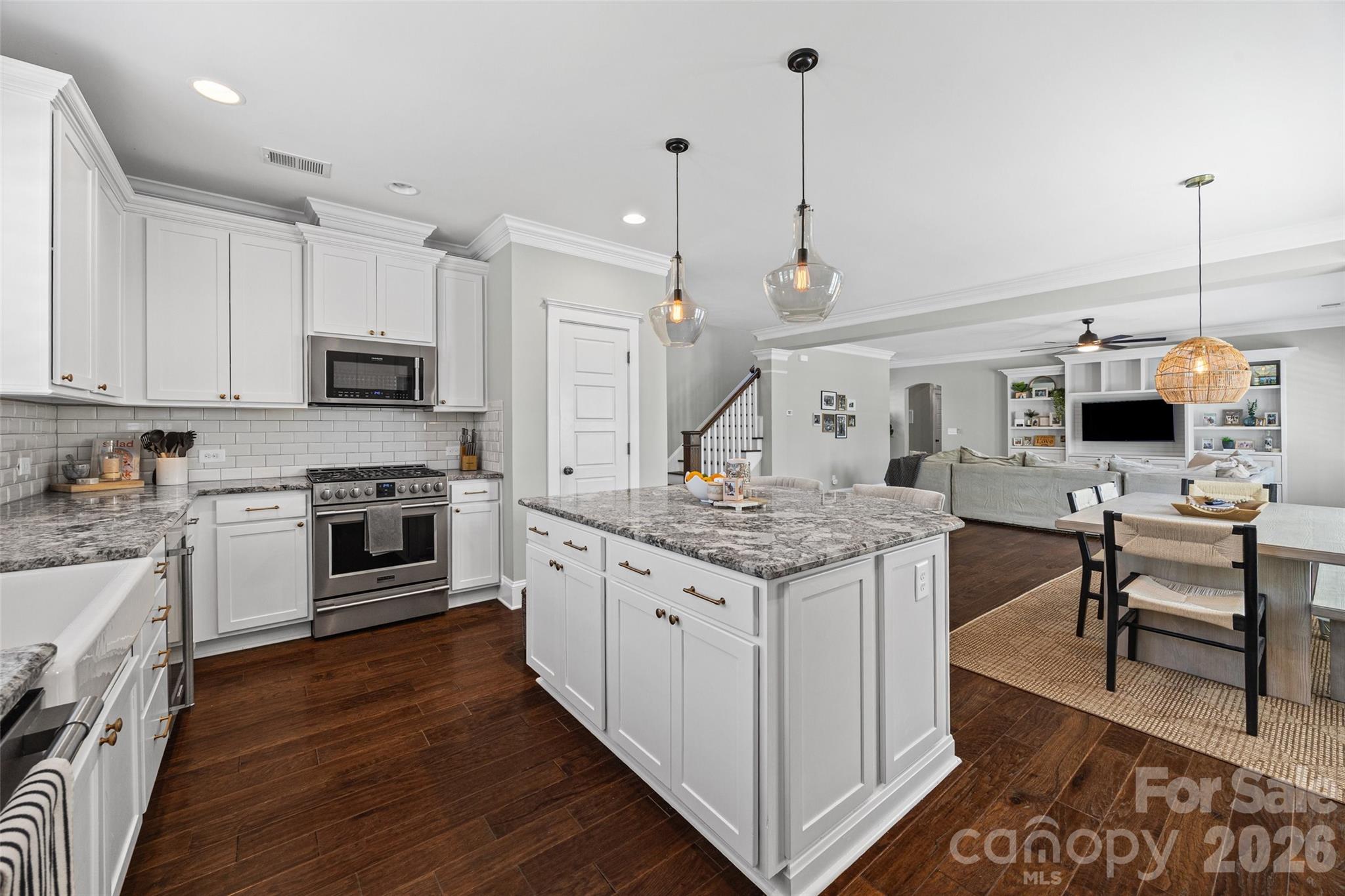 6061 Bountiful Street — Belmont
