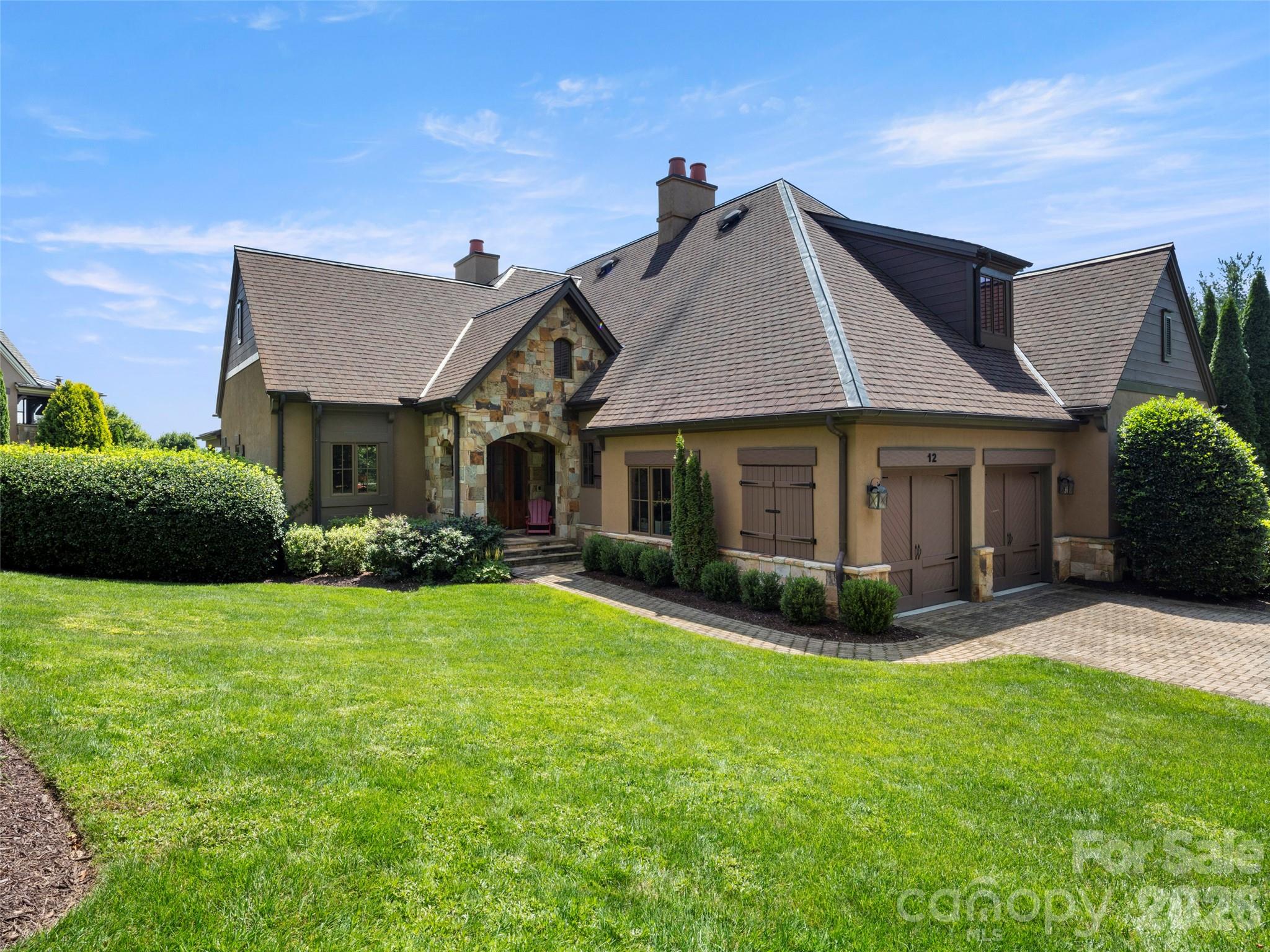 12 Windelsham Way — Arden