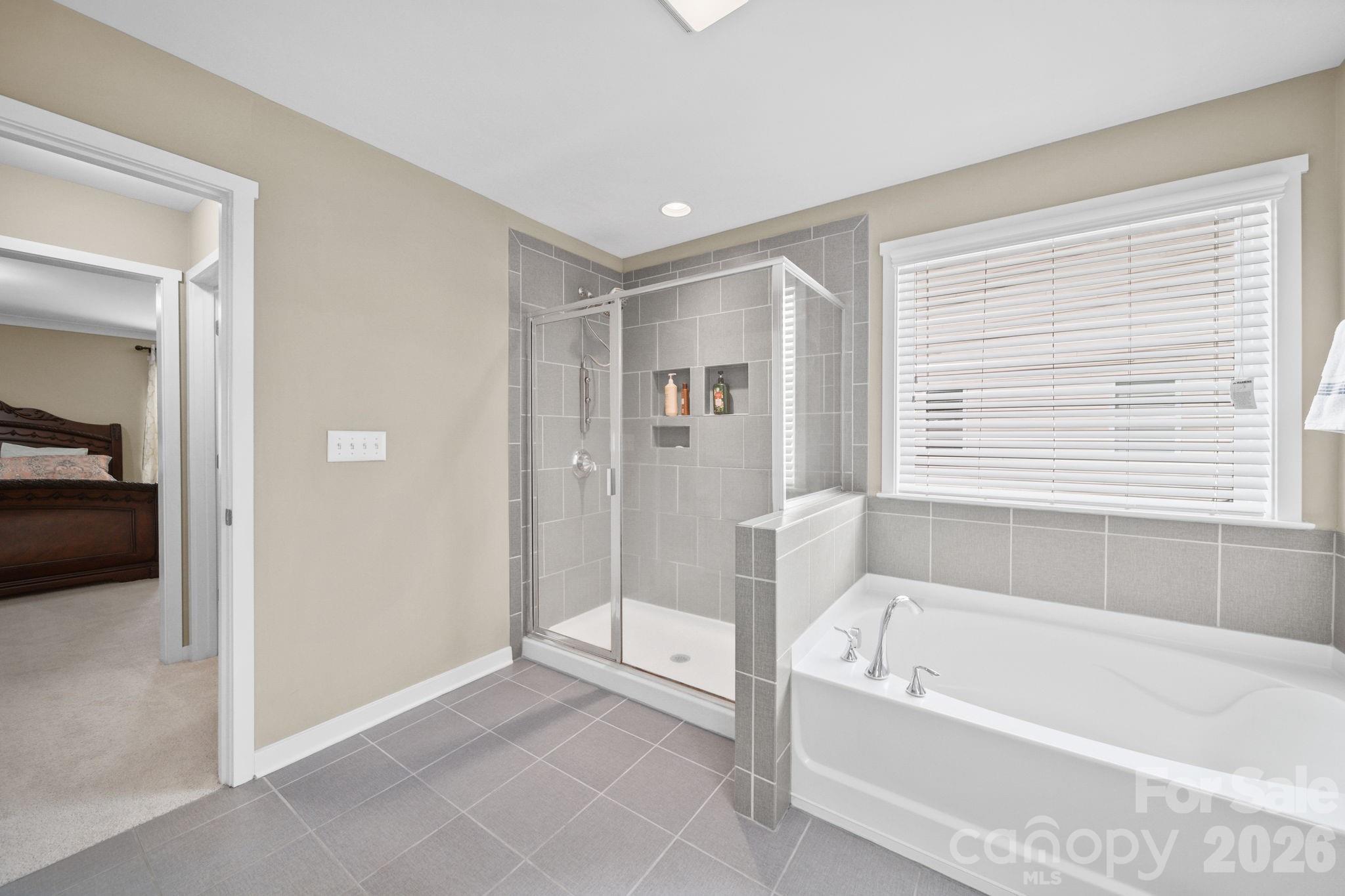 4019 Orchid Way — Tega Cay