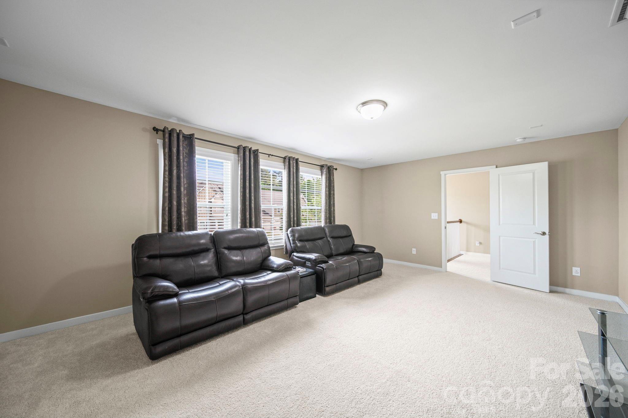 4019 Orchid Way — Tega Cay