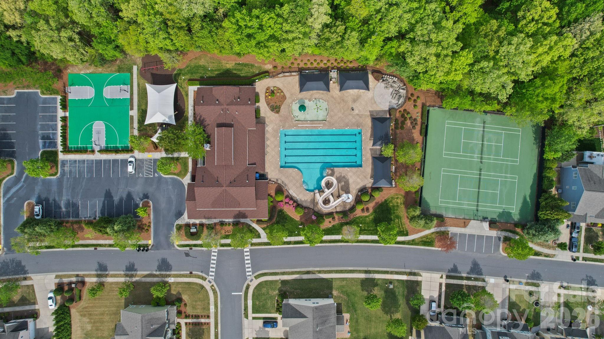 4019 Orchid Way — Tega Cay
