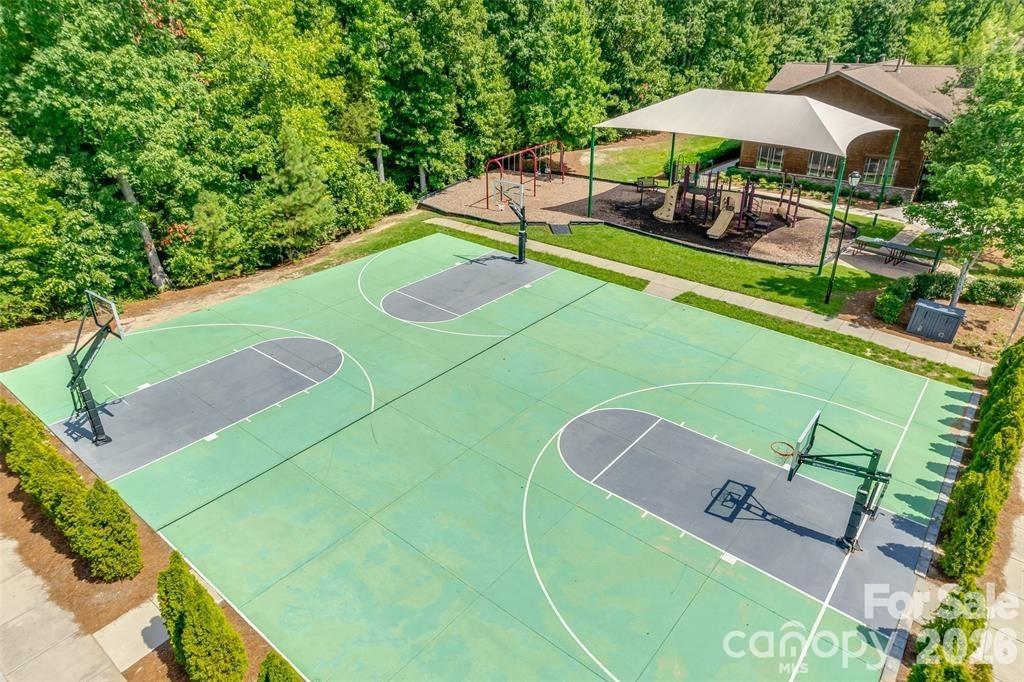 4019 Orchid Way — Tega Cay