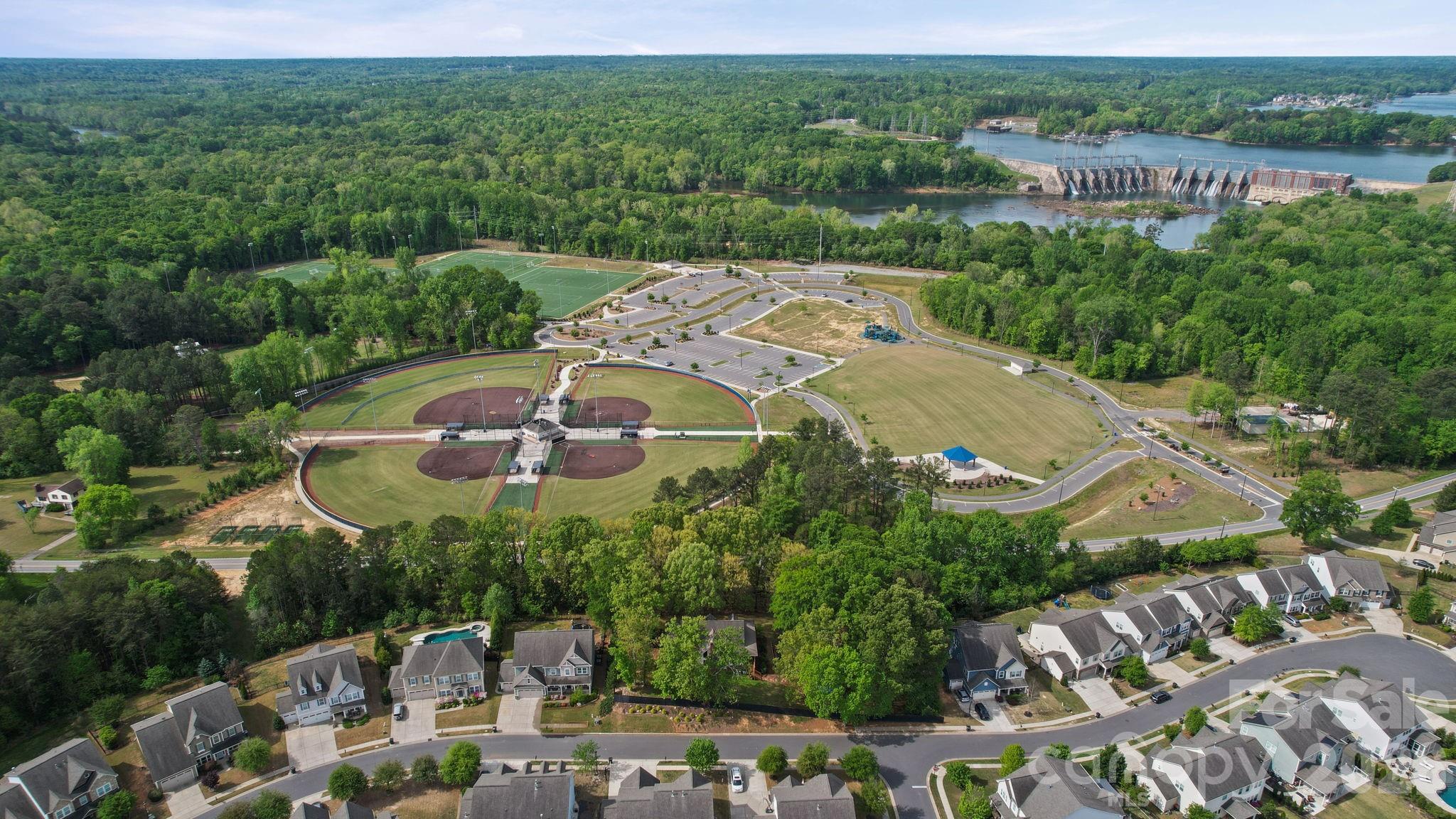 4019 Orchid Way — Tega Cay
