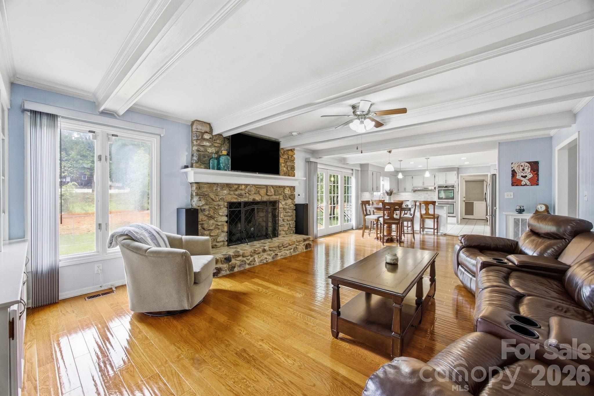 1215 Hillside Drive — Gastonia