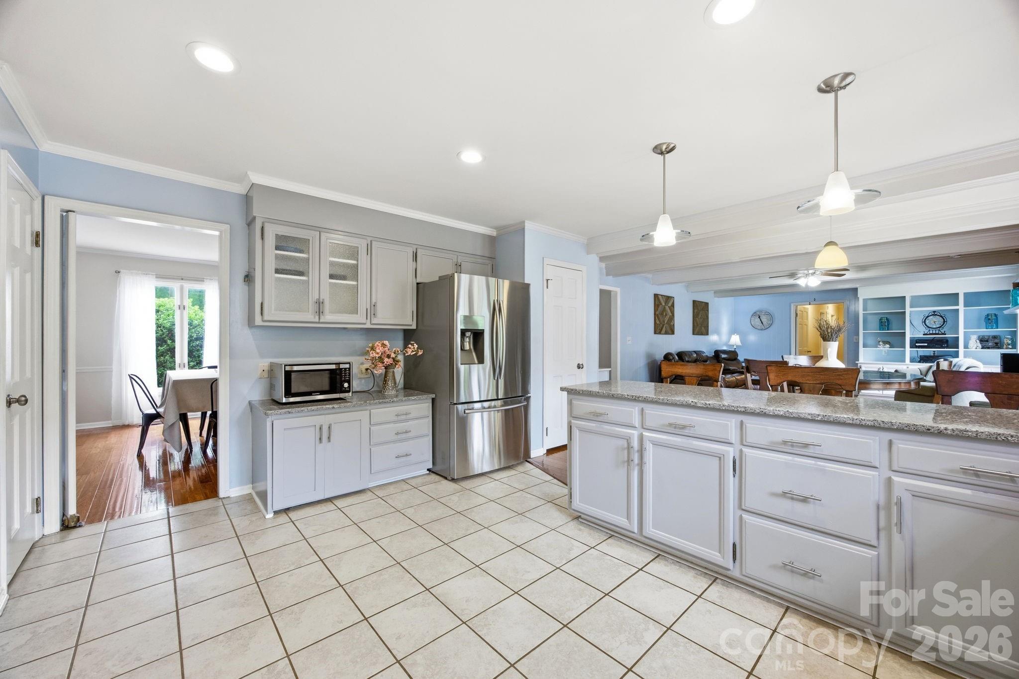 1215 Hillside Drive — Gastonia