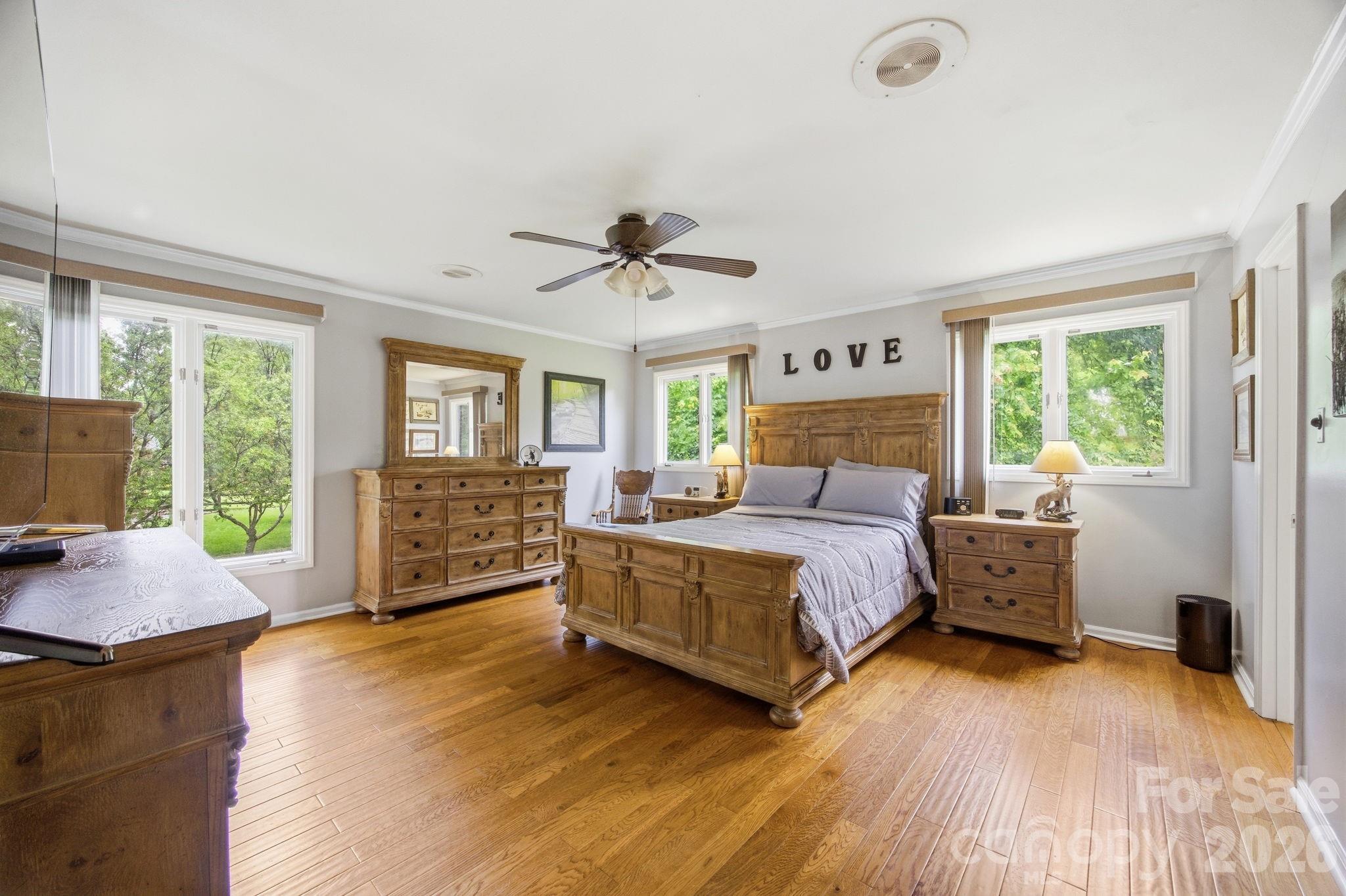 1215 Hillside Drive — Gastonia