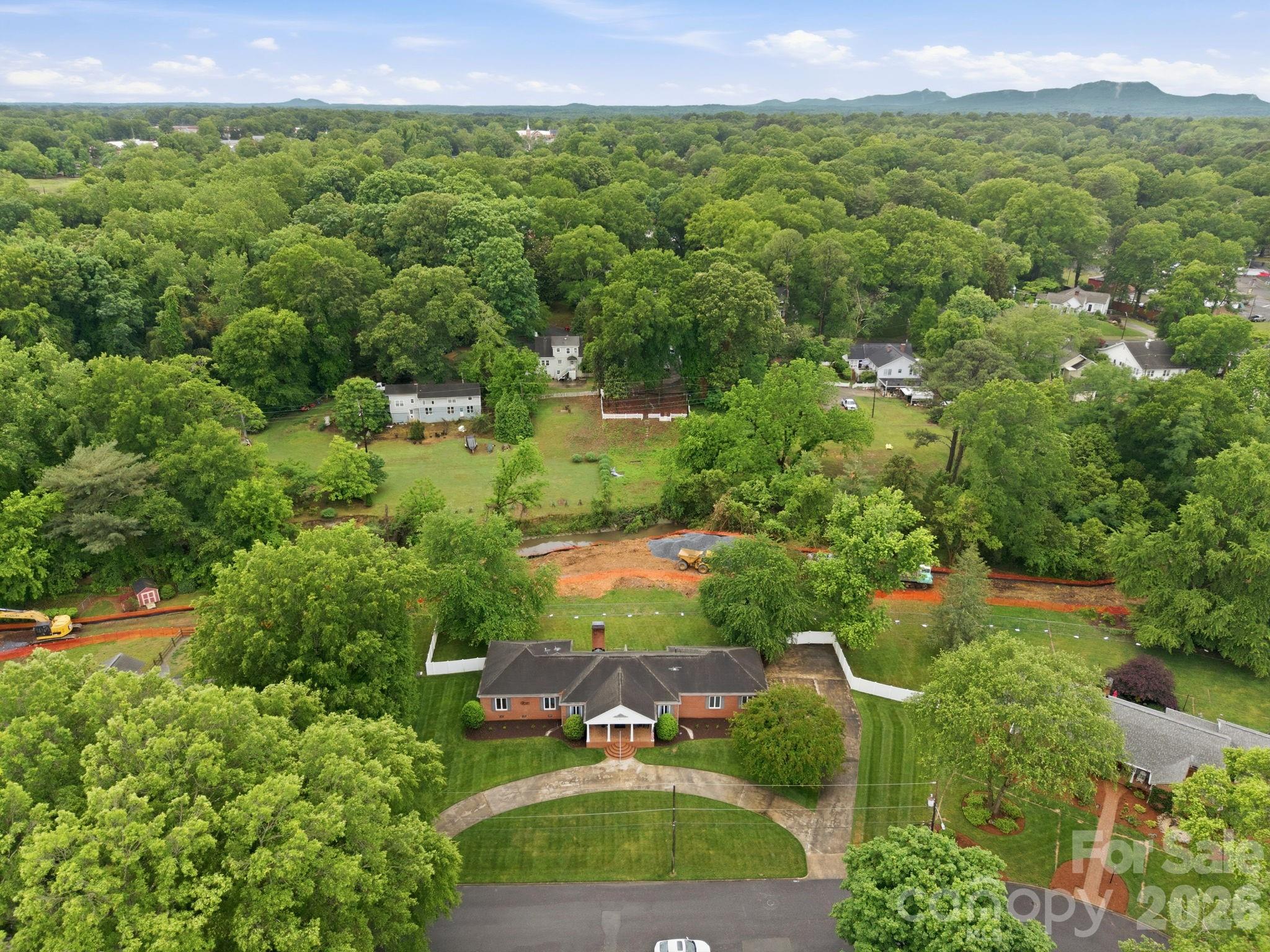 1215 Hillside Drive — Gastonia