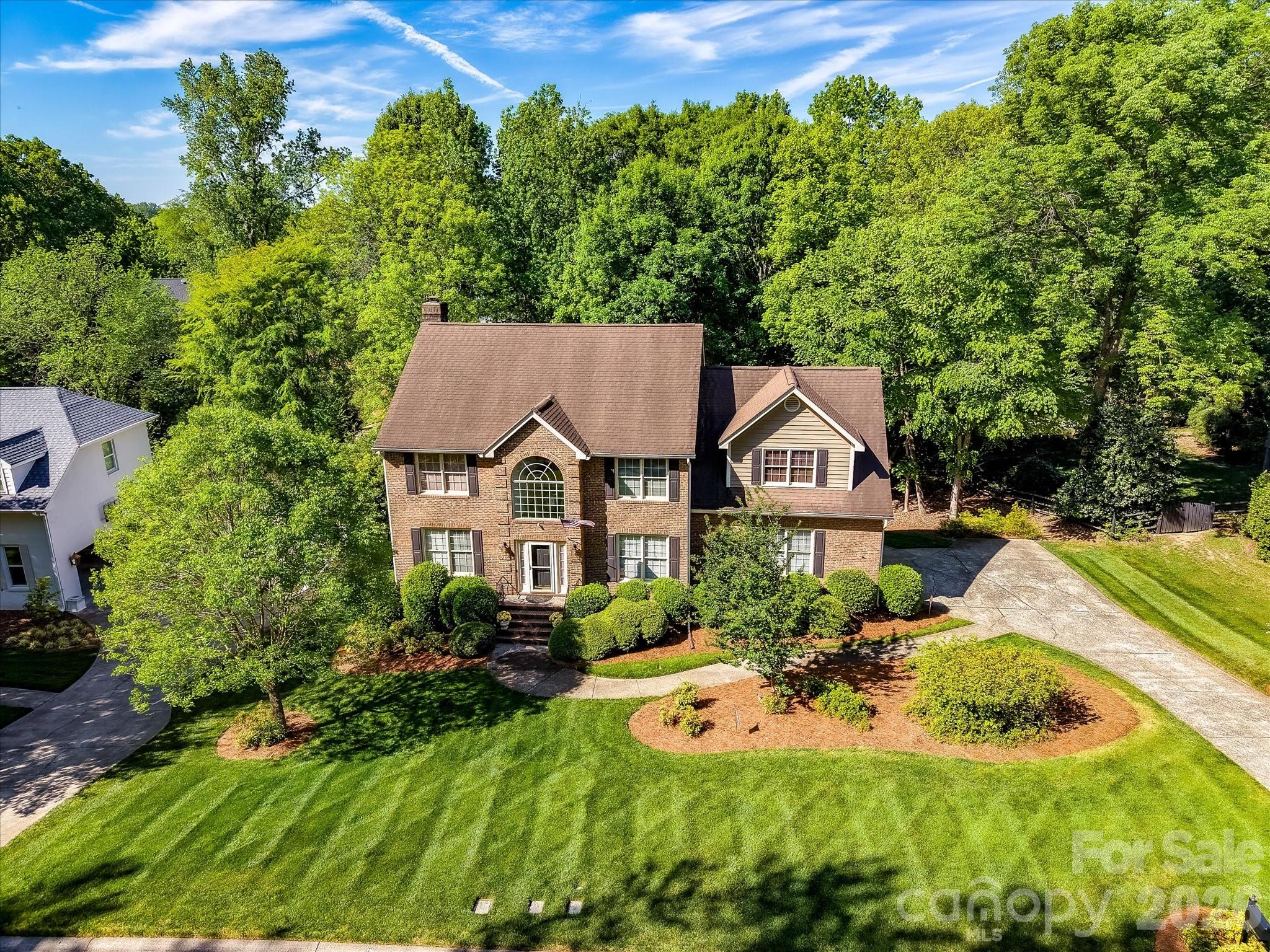 1931 Kilmonack Lane — Charlotte
