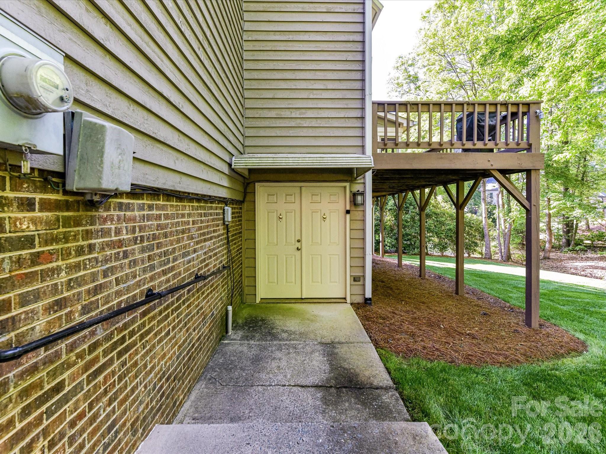 1931 Kilmonack Lane — Charlotte