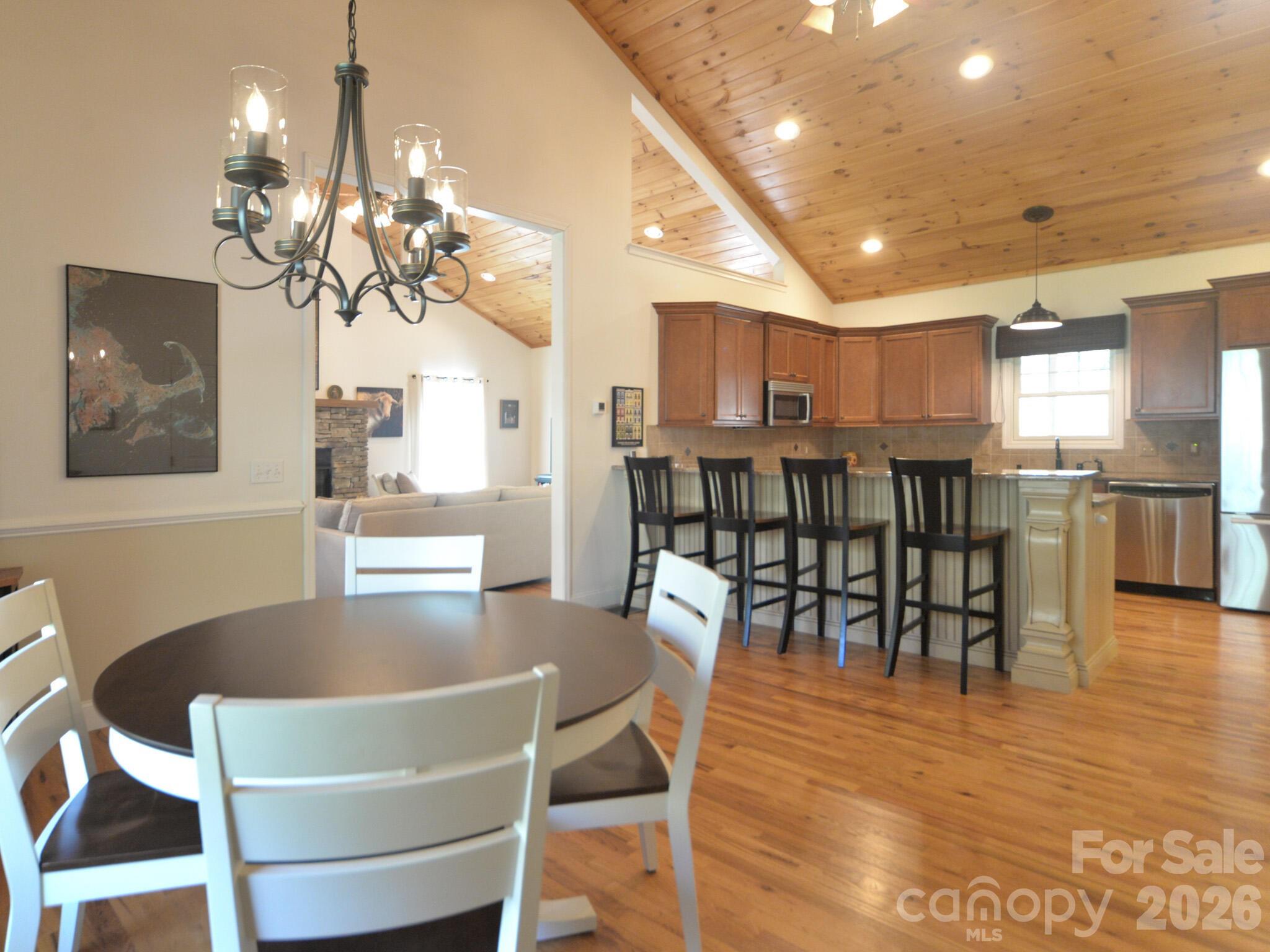 95 Creeks Edge Drive — Hendersonville