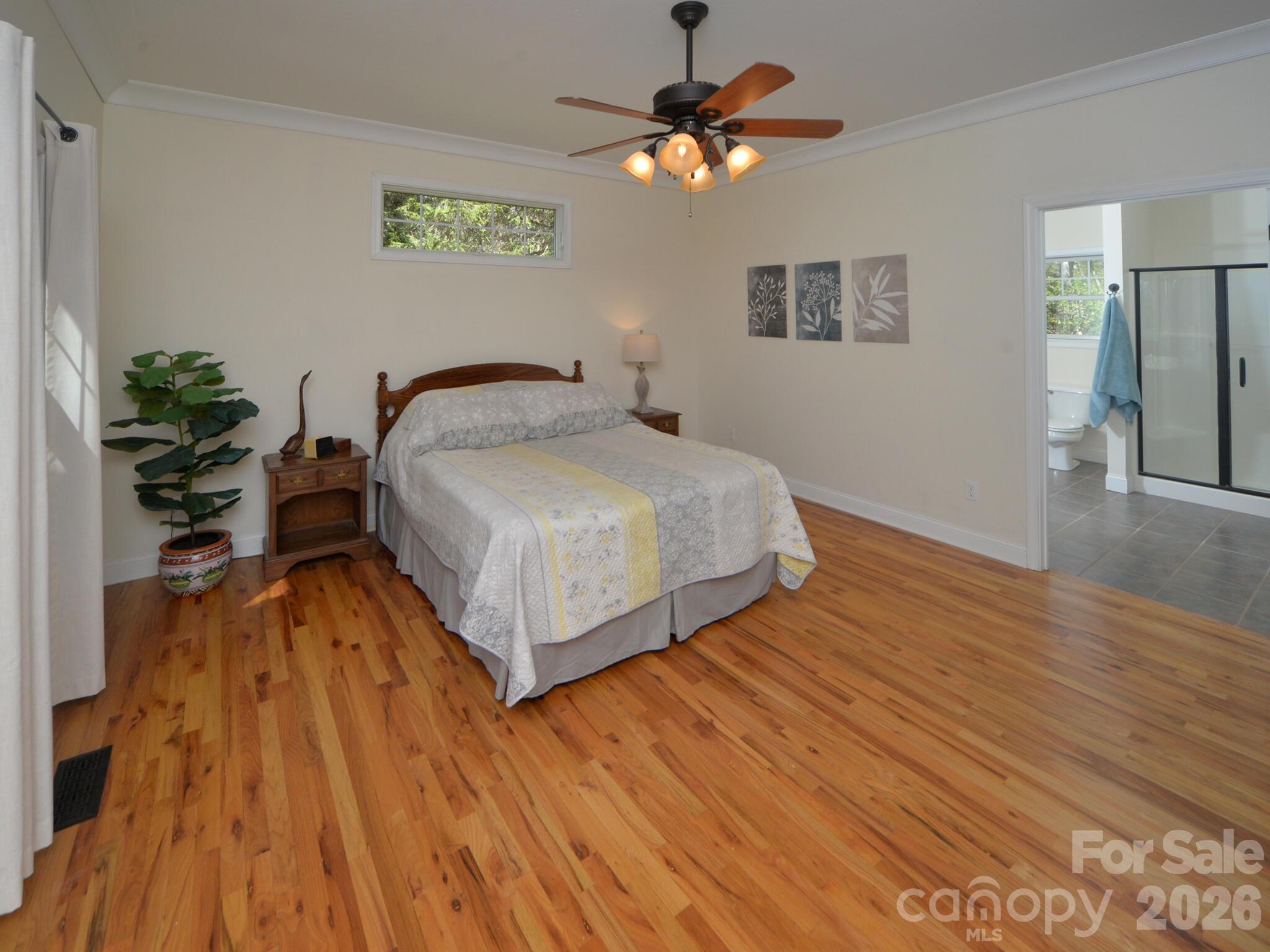 95 Creeks Edge Drive — Hendersonville