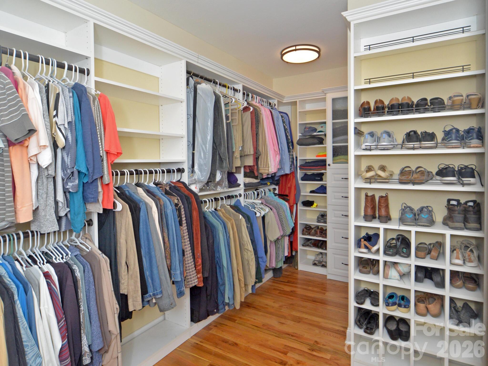 95 Creeks Edge Drive — Hendersonville