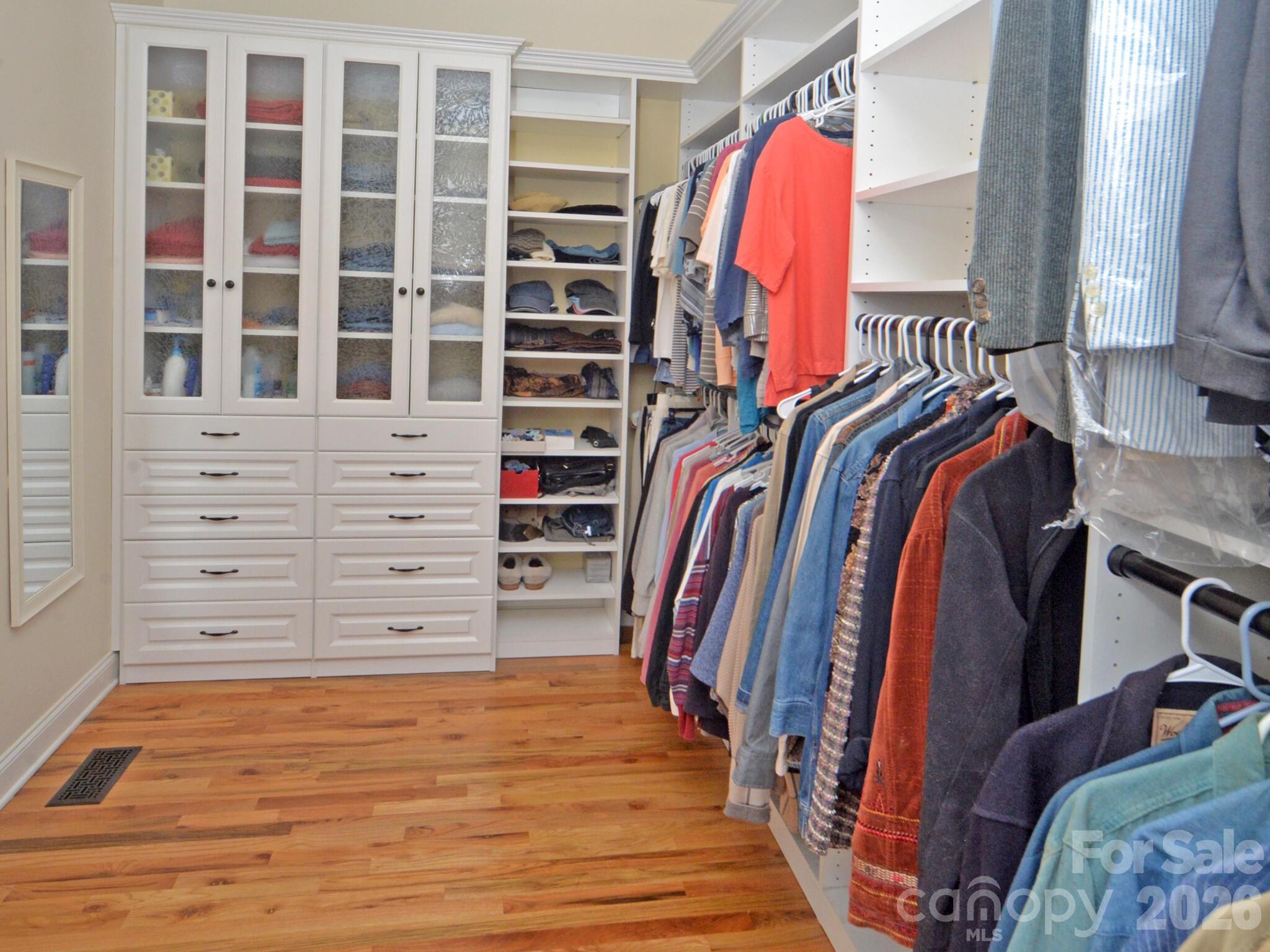 95 Creeks Edge Drive — Hendersonville