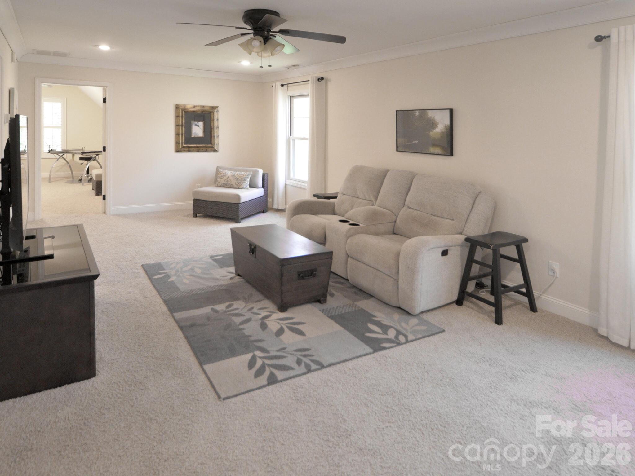 95 Creeks Edge Drive — Hendersonville