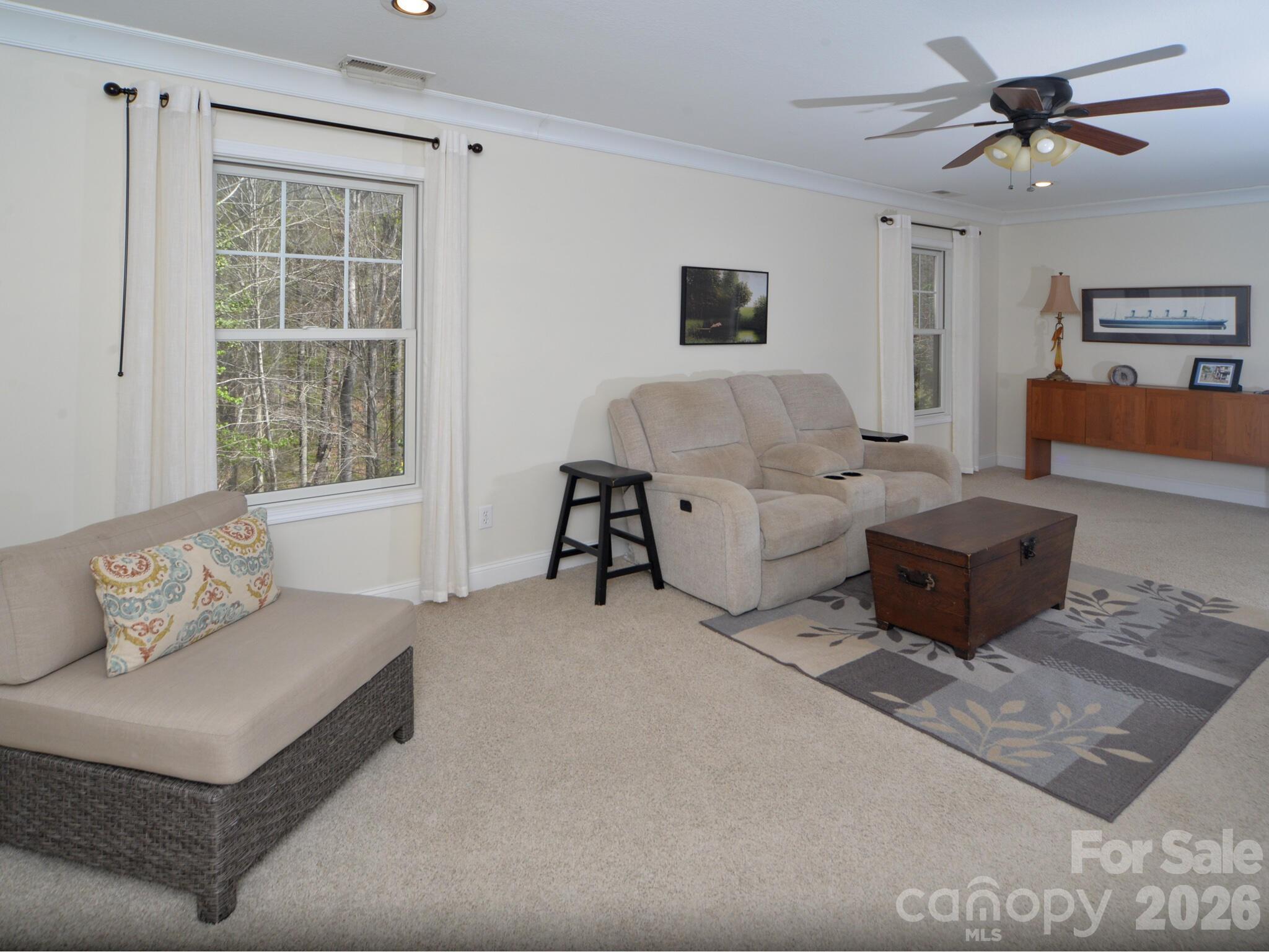 95 Creeks Edge Drive — Hendersonville