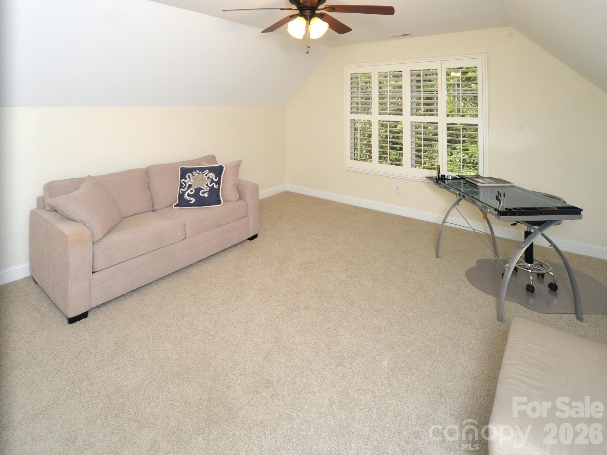 95 Creeks Edge Drive — Hendersonville