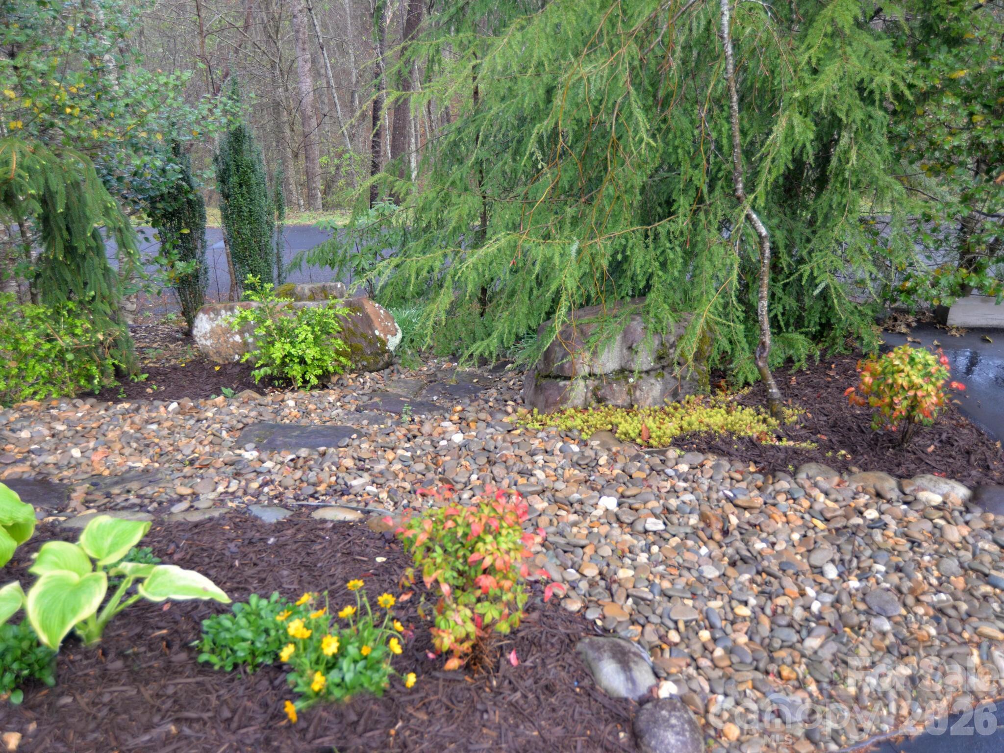 95 Creeks Edge Drive — Hendersonville