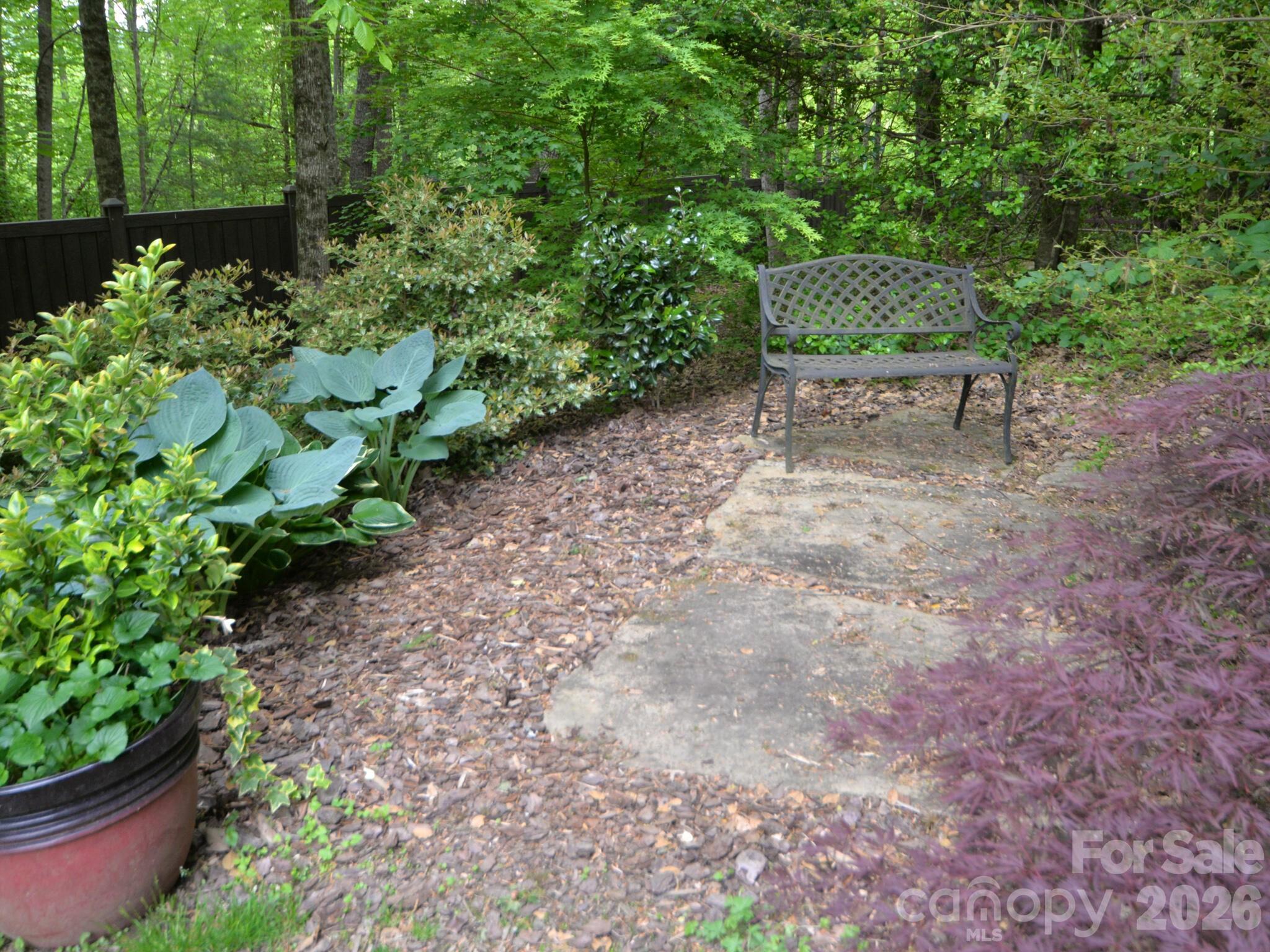 95 Creeks Edge Drive — Hendersonville