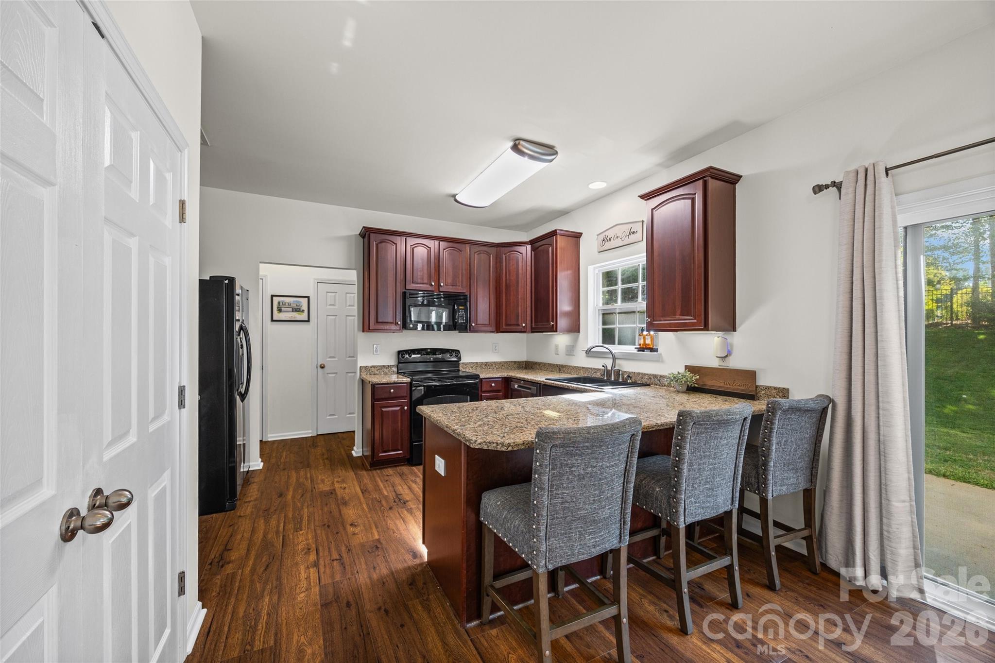 3253 Wicklow Lane — Lake Wylie