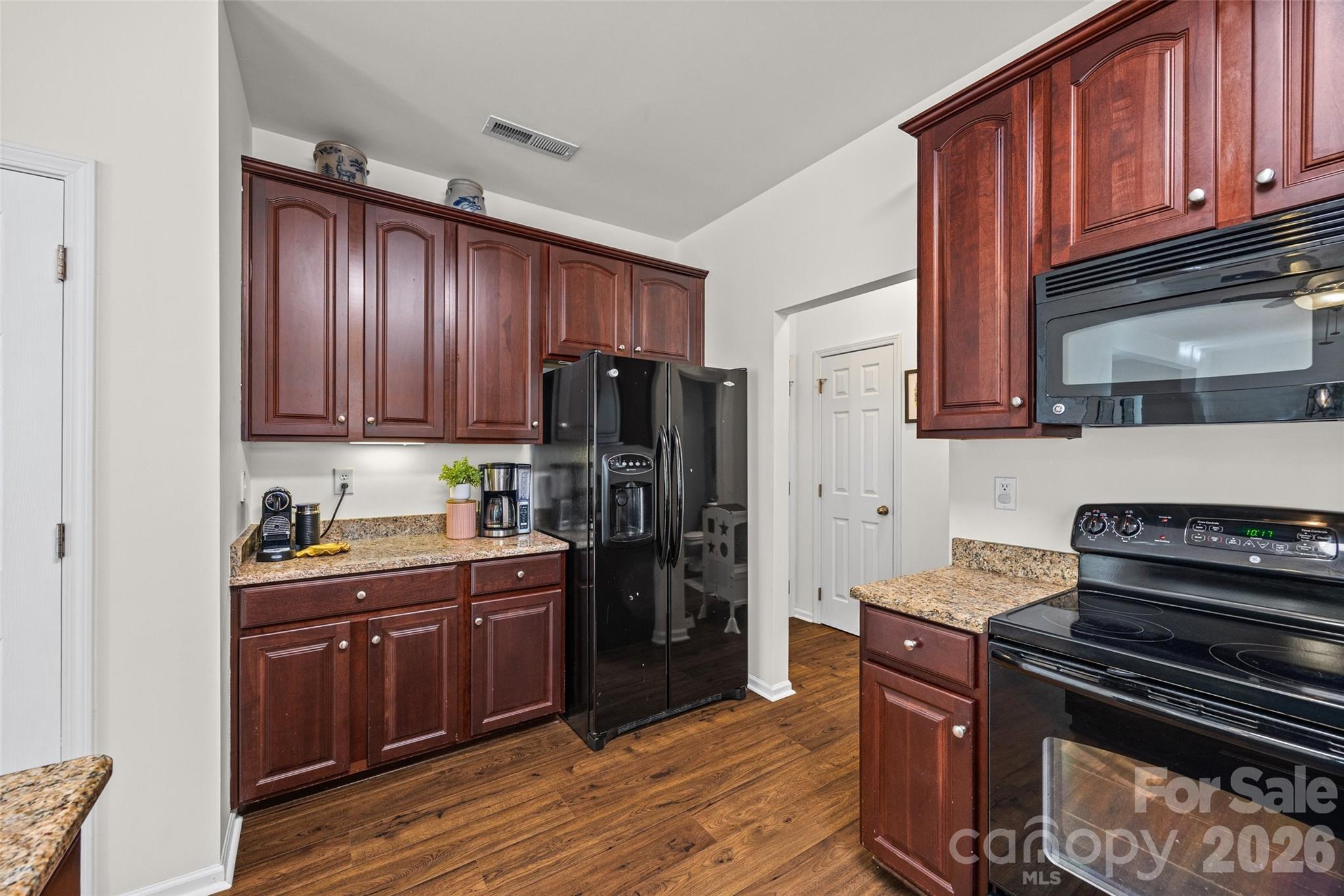 3253 Wicklow Lane — Lake Wylie