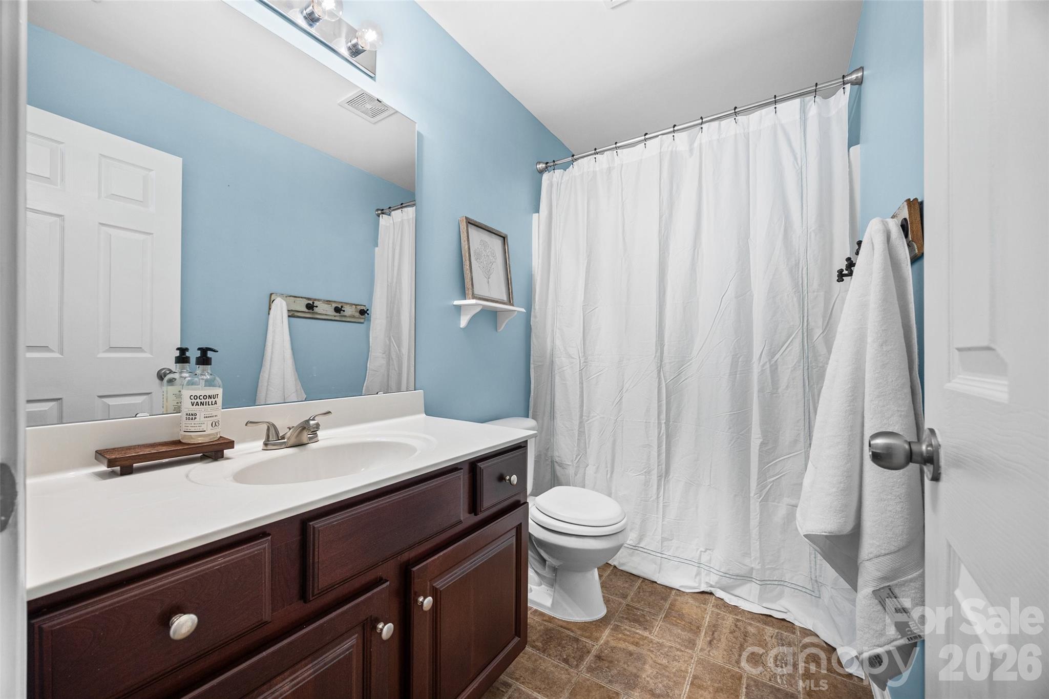 3253 Wicklow Lane — Lake Wylie