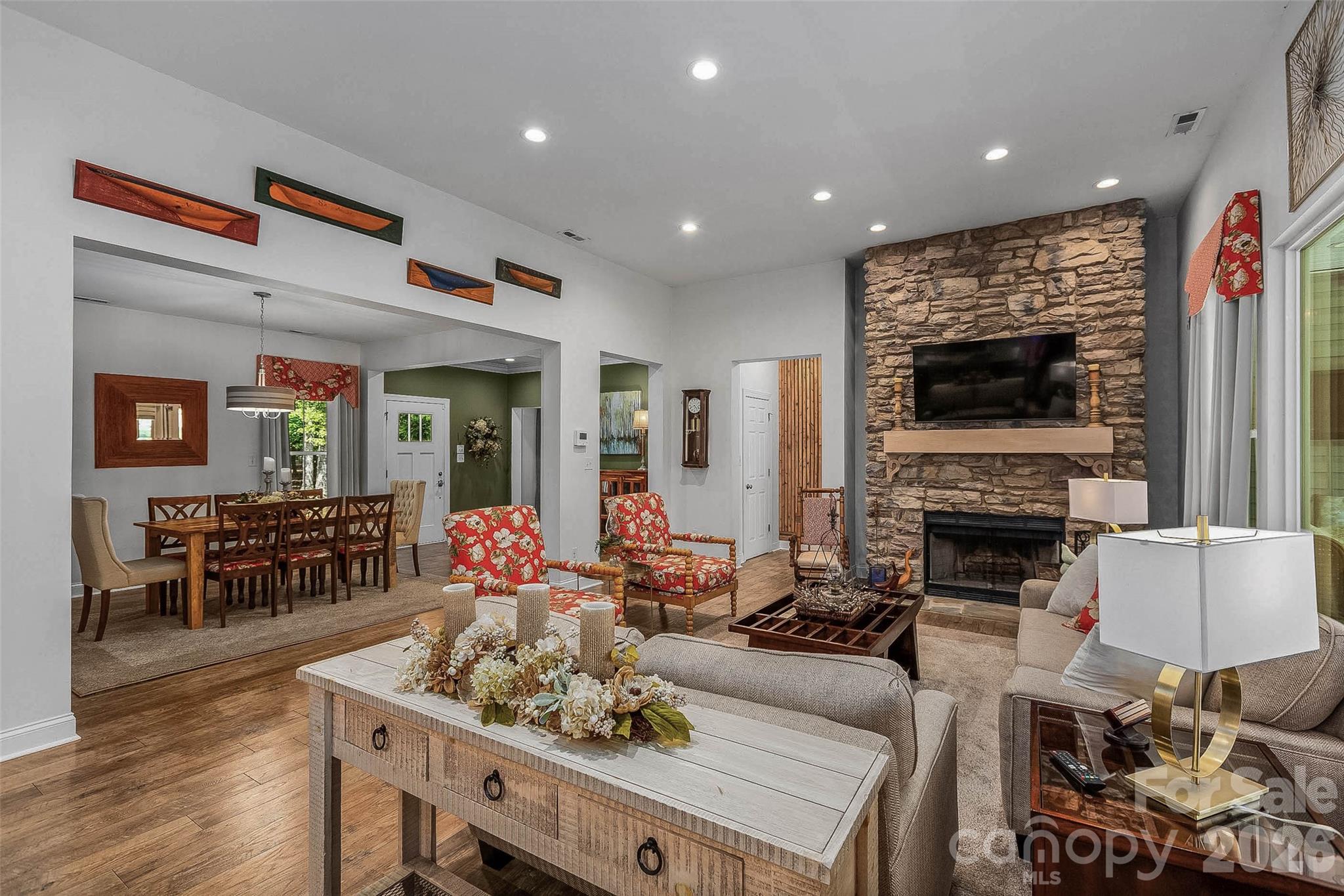695 Scout Road — Lexington