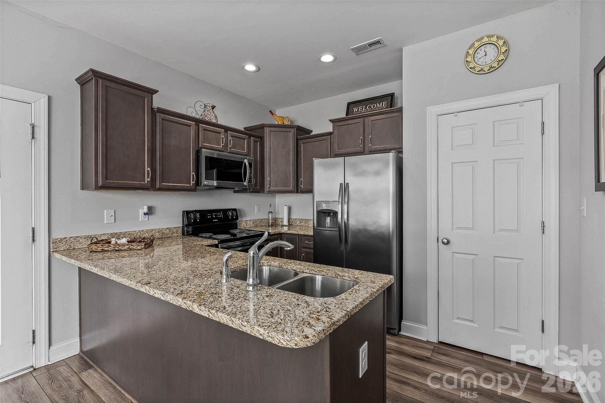 695 Scout Road — Lexington