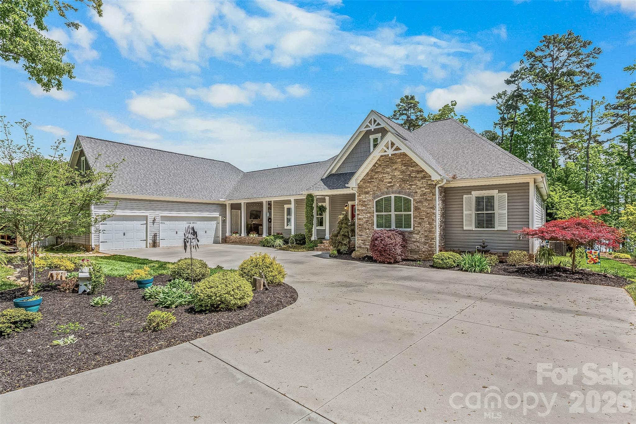 695 Scout Road — Lexington