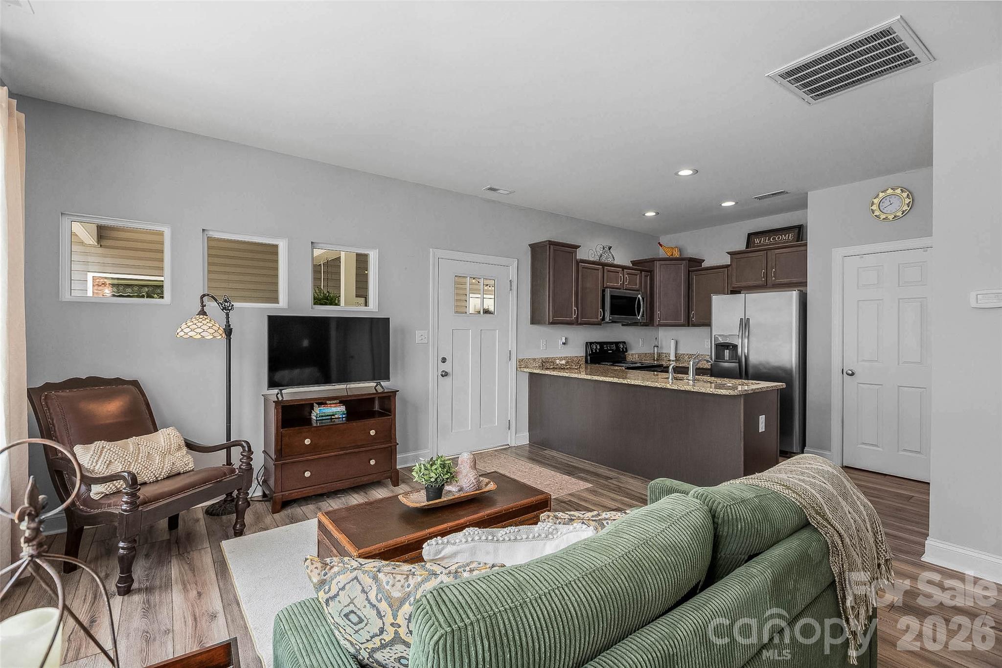 695 Scout Road — Lexington
