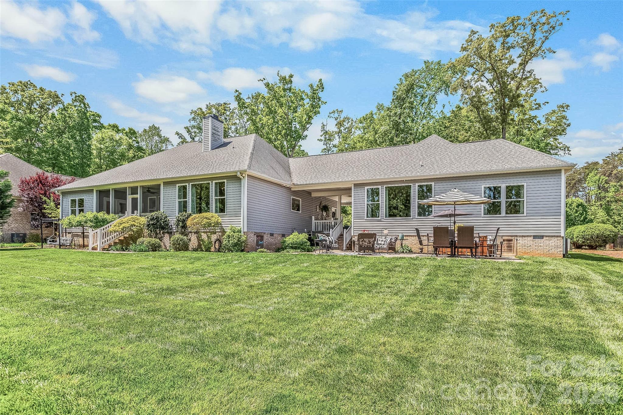 695 Scout Road — Lexington