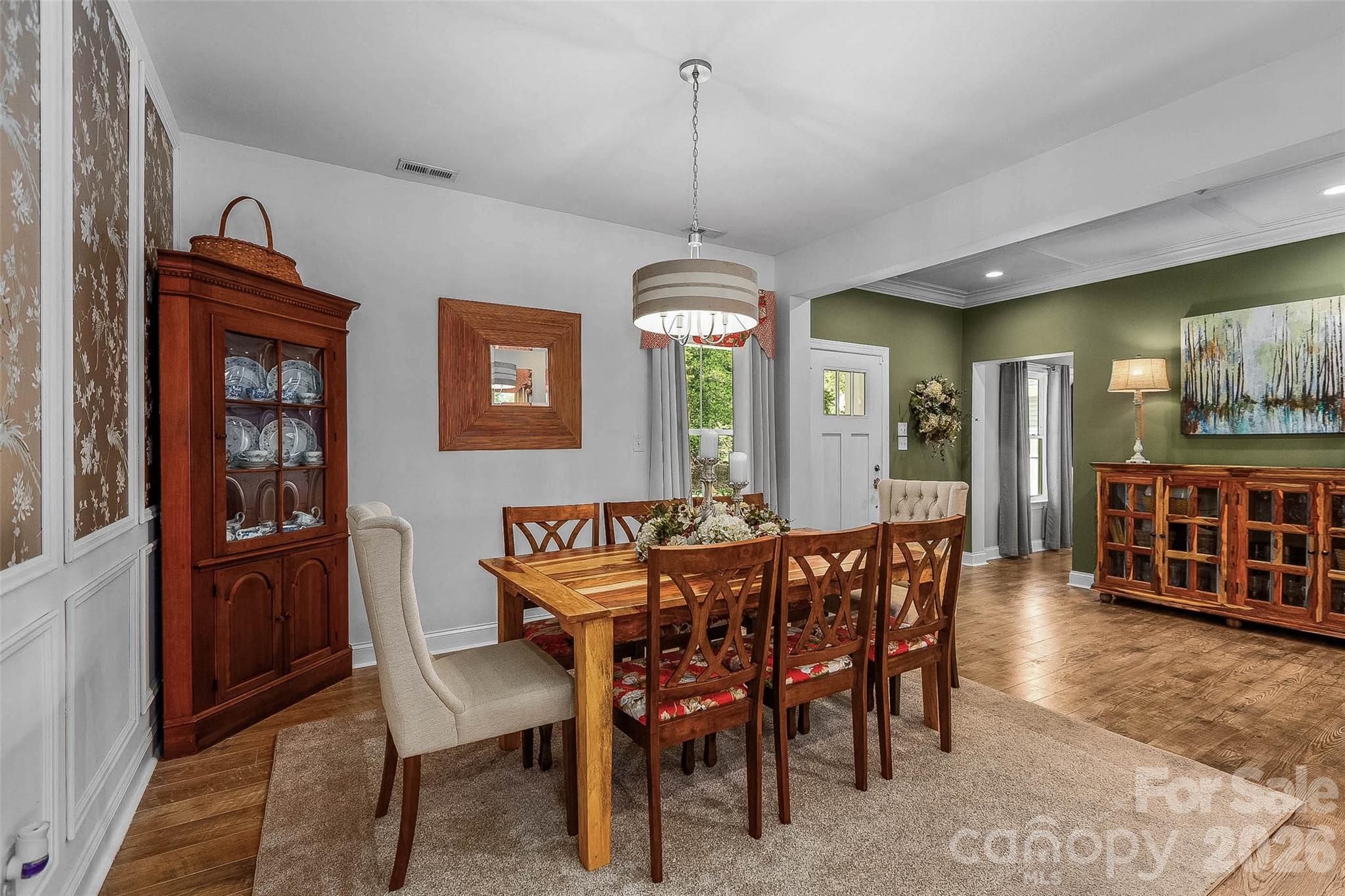 695 Scout Road — Lexington