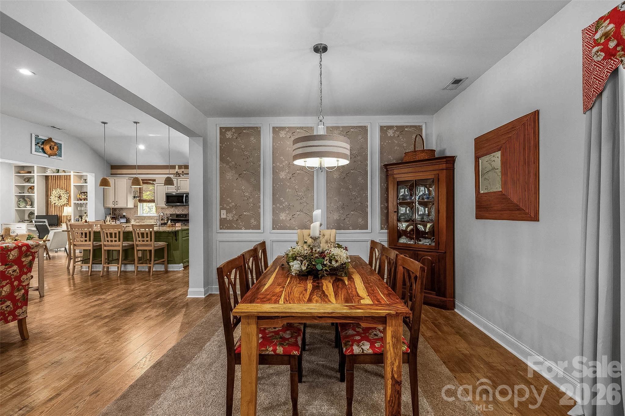 695 Scout Road — Lexington