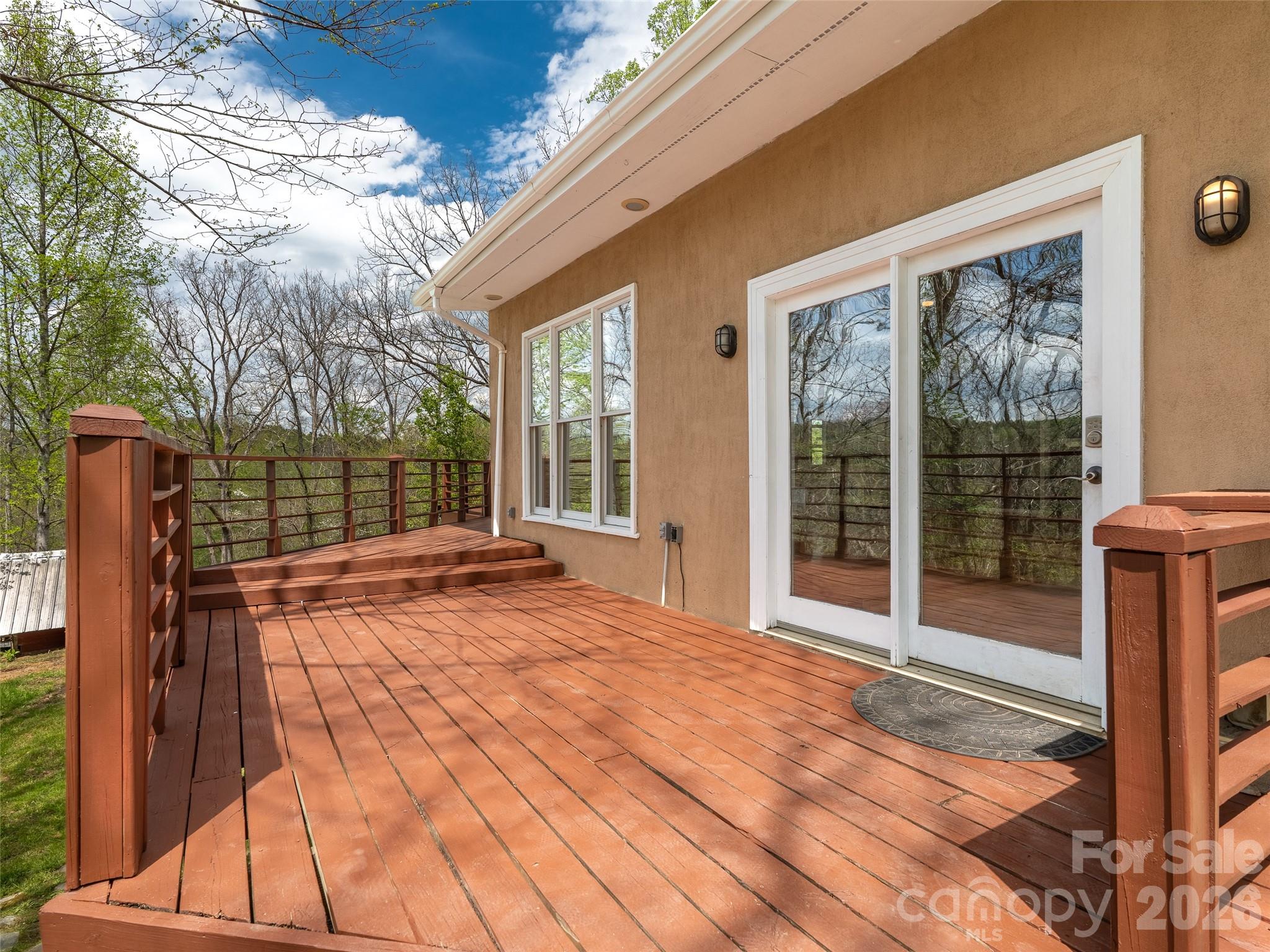 76 Raven Rock Lane — Marshall