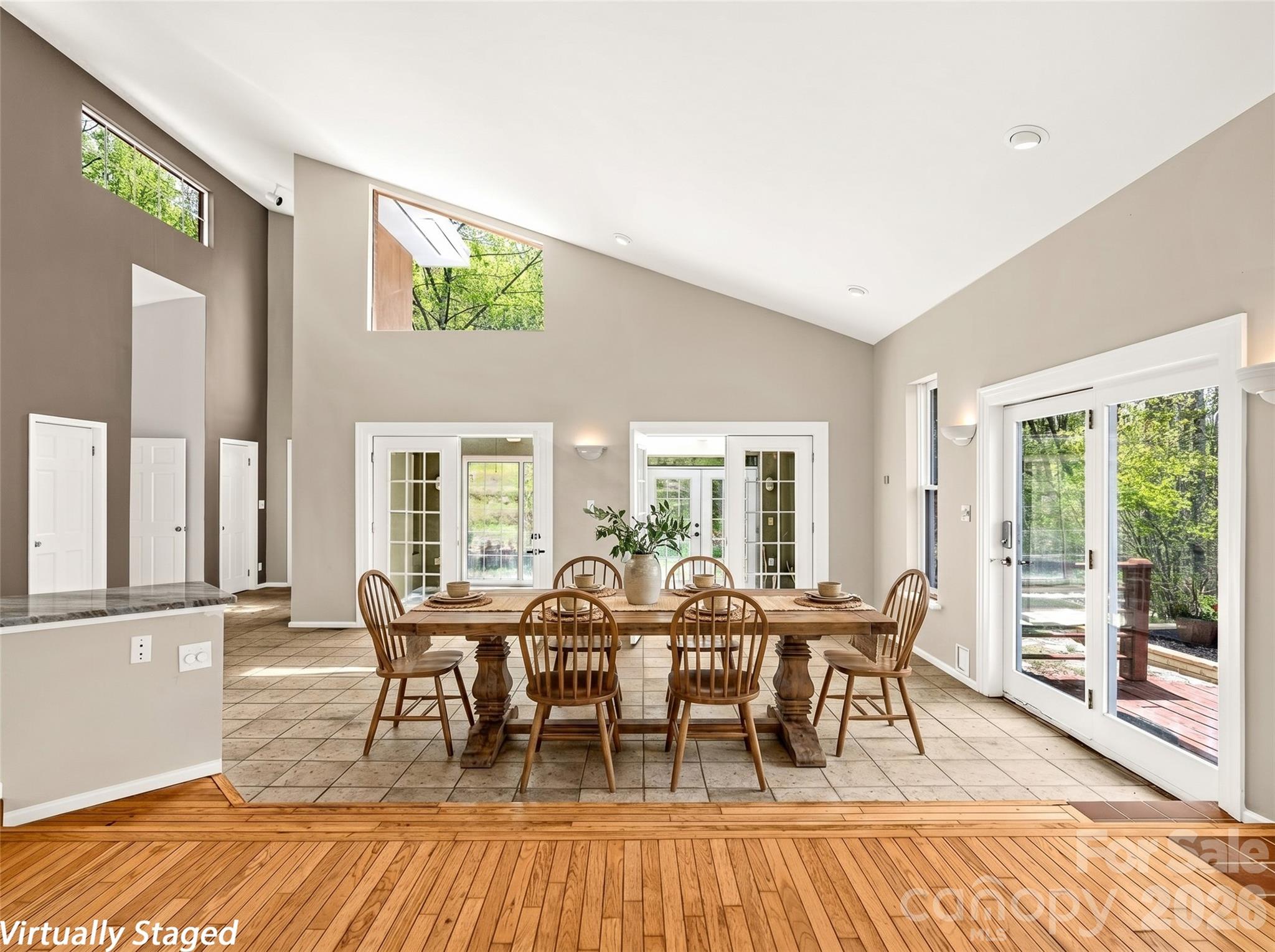 76 Raven Rock Lane — Marshall