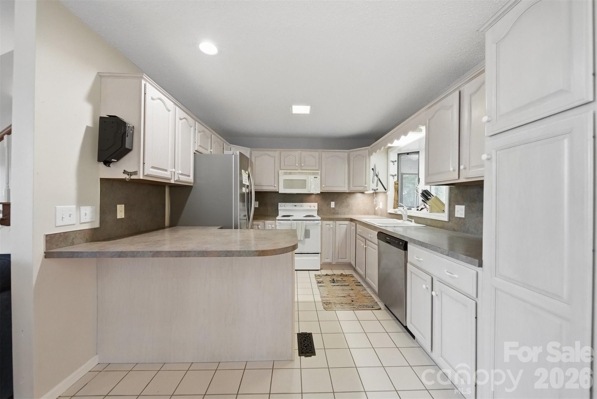192 Reese Loop — Taylorsville