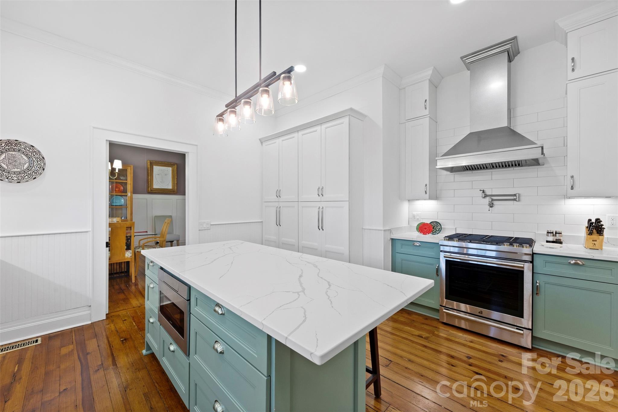 207 W Academy Street — Cherryville