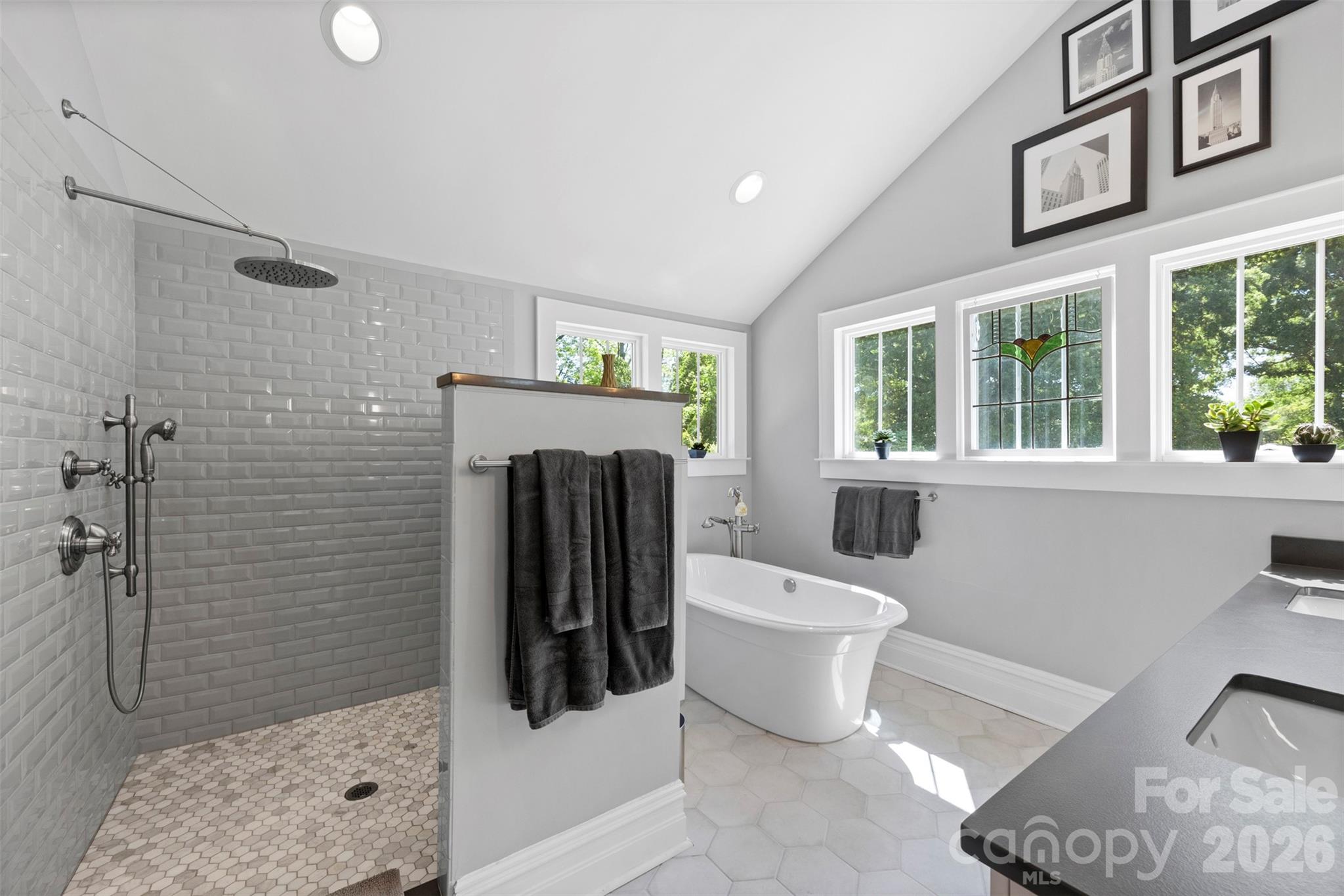 207 W Academy Street — Cherryville