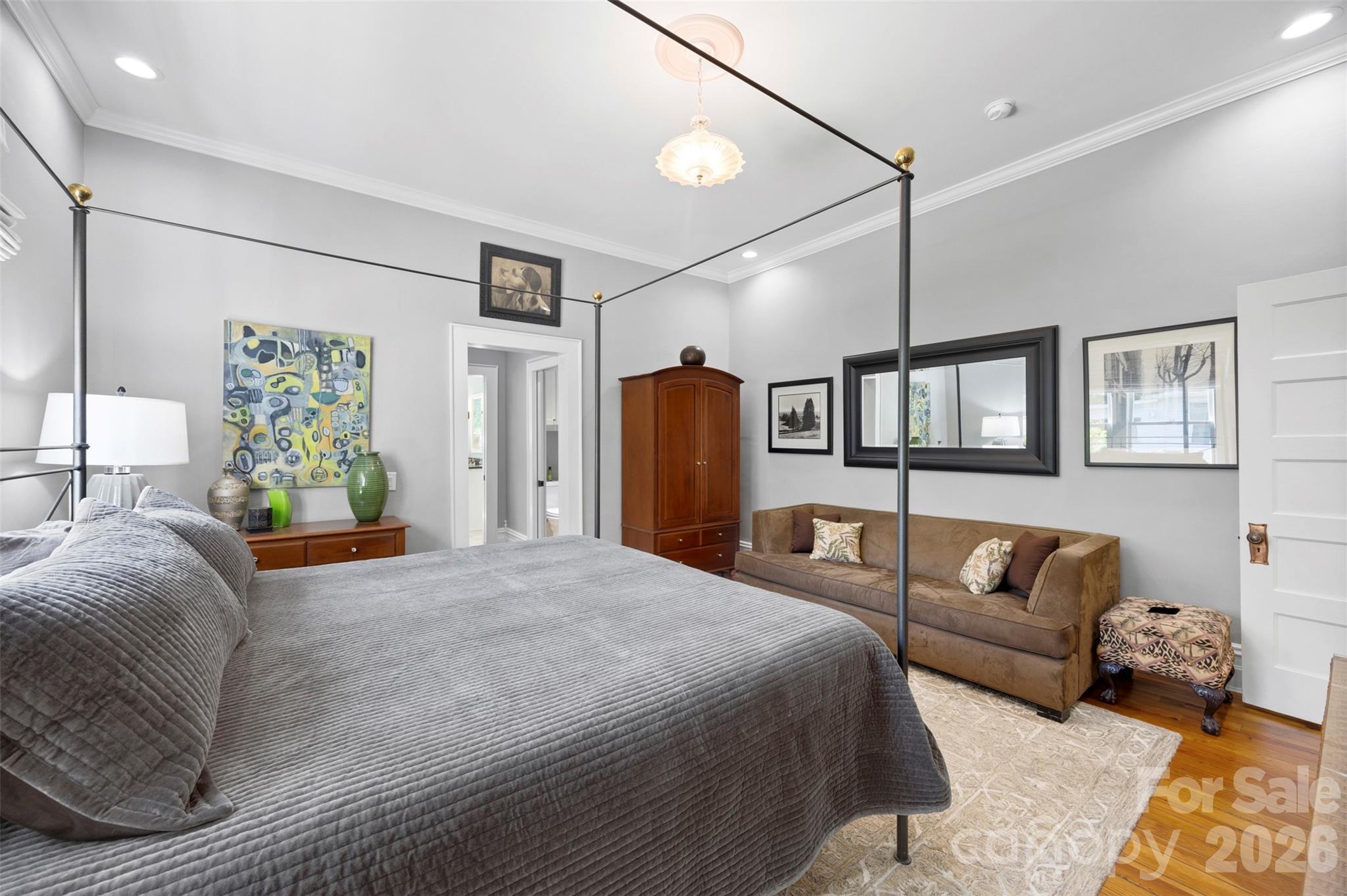 207 W Academy Street — Cherryville